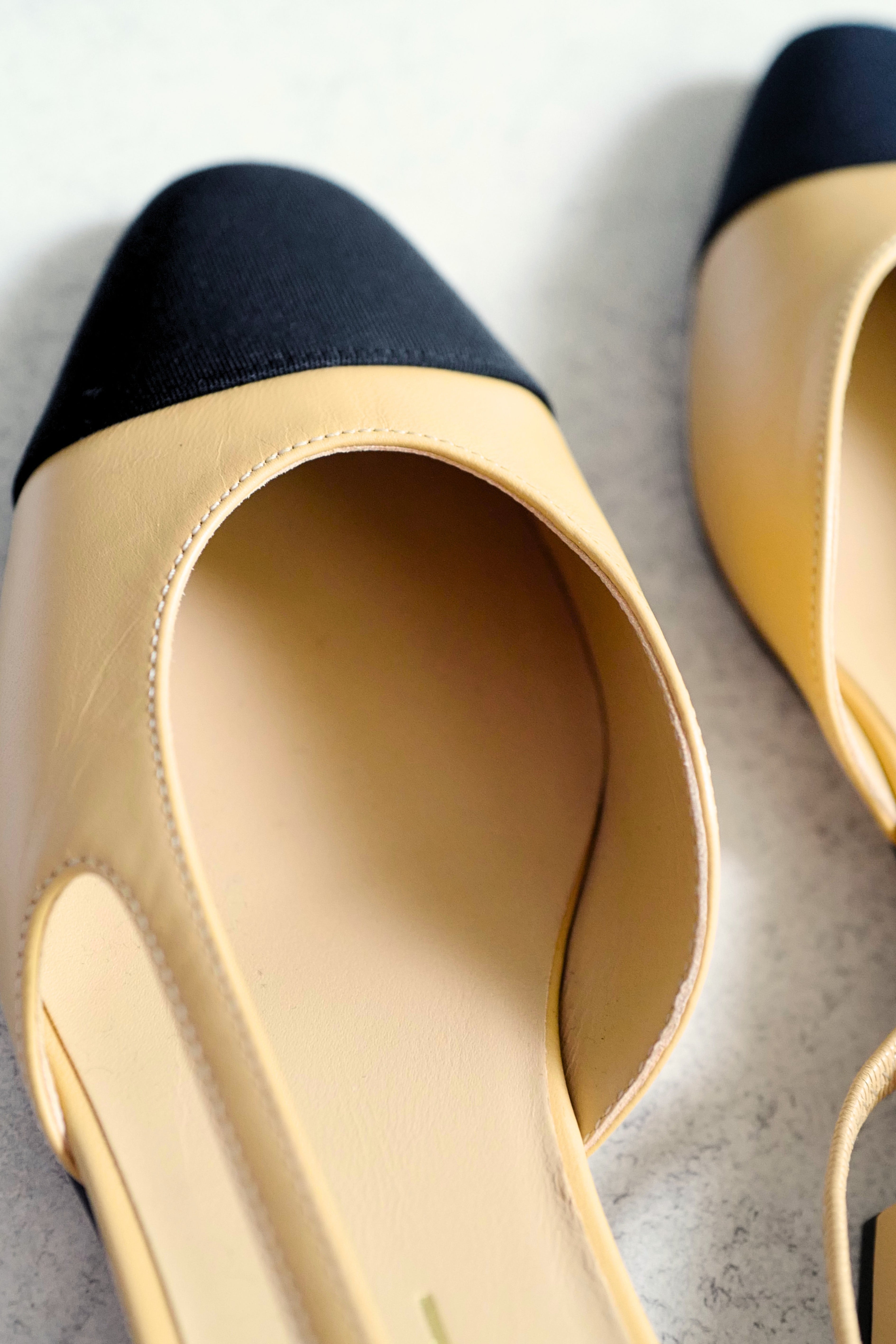 Chanel 26S Slingbacks Beige Black Goatskin Grosgrain Size 38