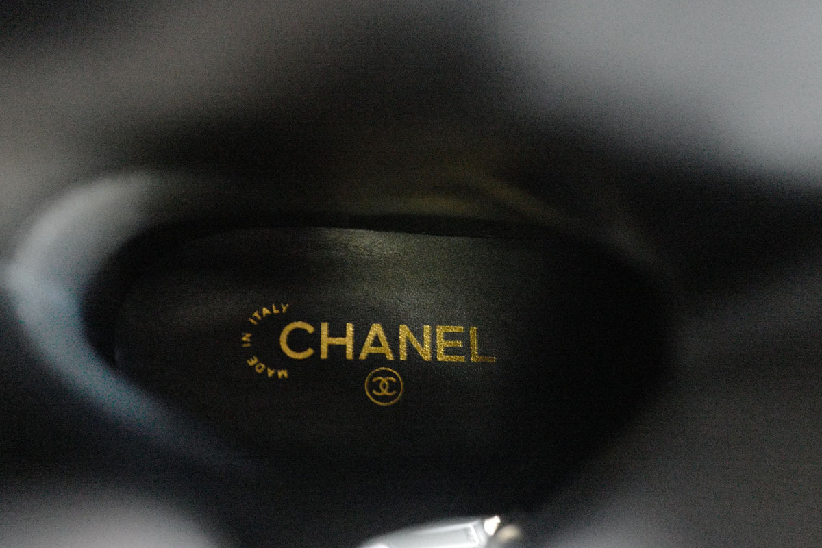 BNIB Chanel 26K Short Boots Black Calfskin Leather Size 38