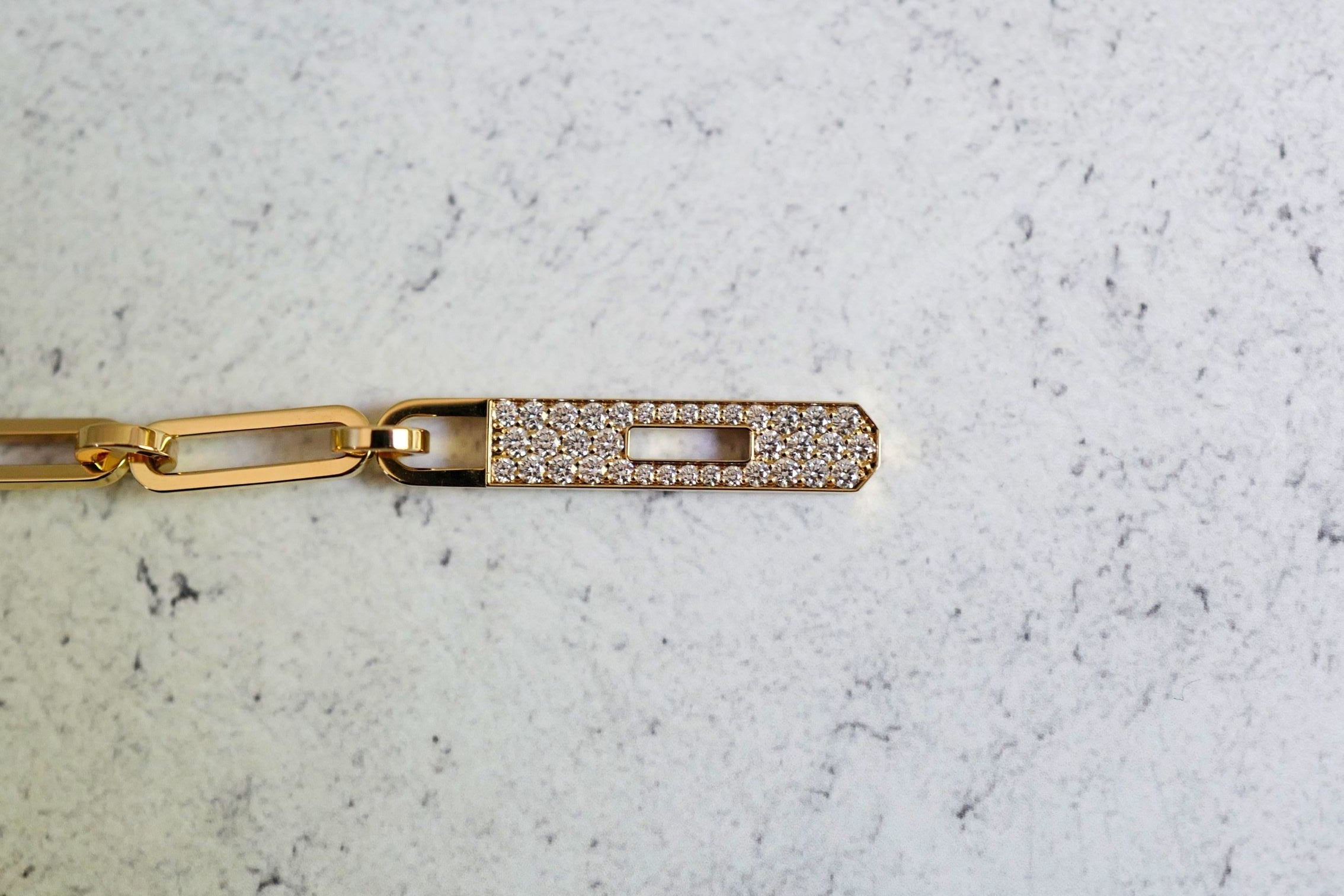Hermès Kelly Chaine Lariat Necklace 18K Yellow Gold 41 Diamonds Size 40
