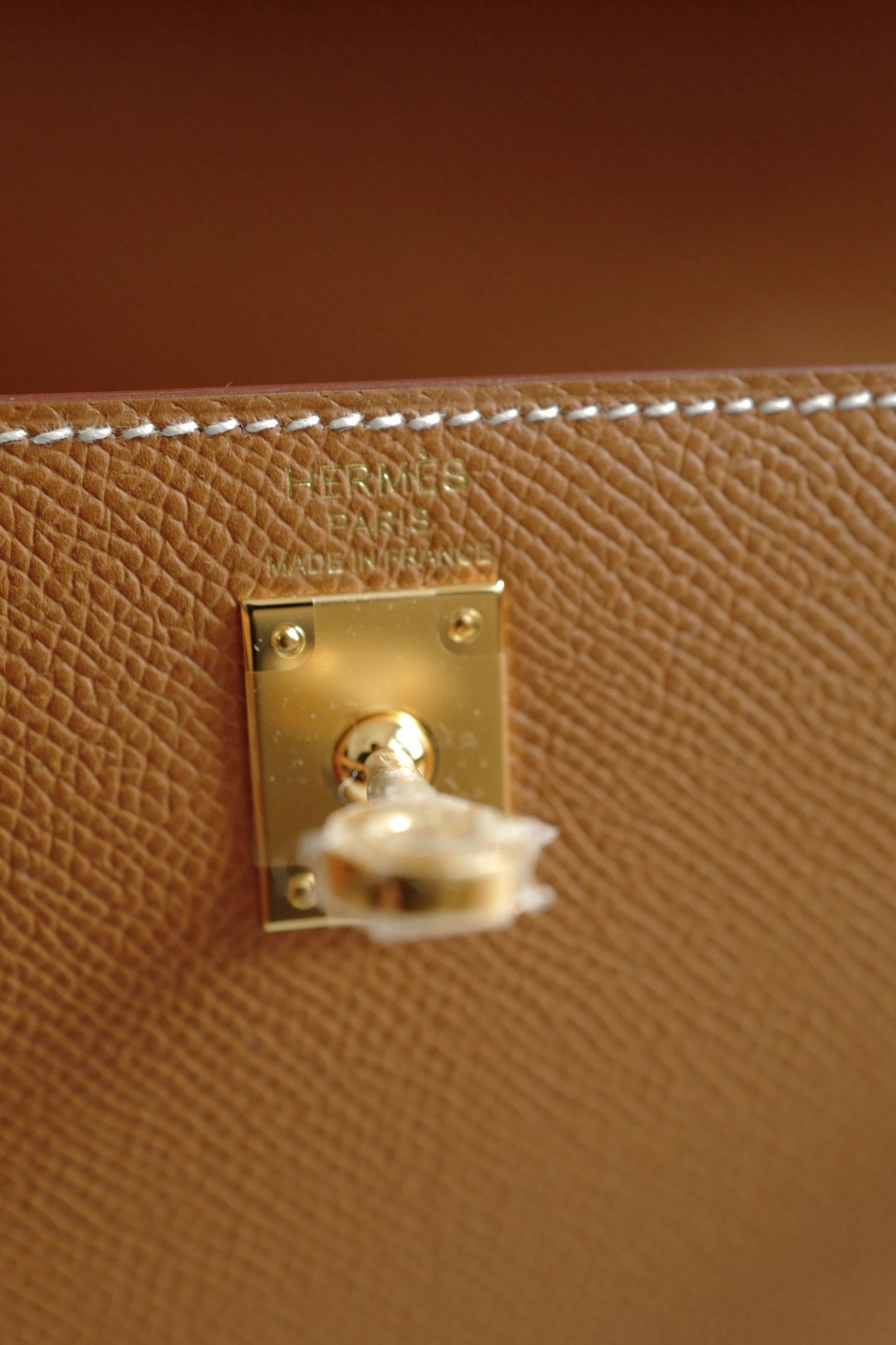NEW Hermes Kelly 25 Gold Epsom Sellier Gold Hardware G Stamp 2026