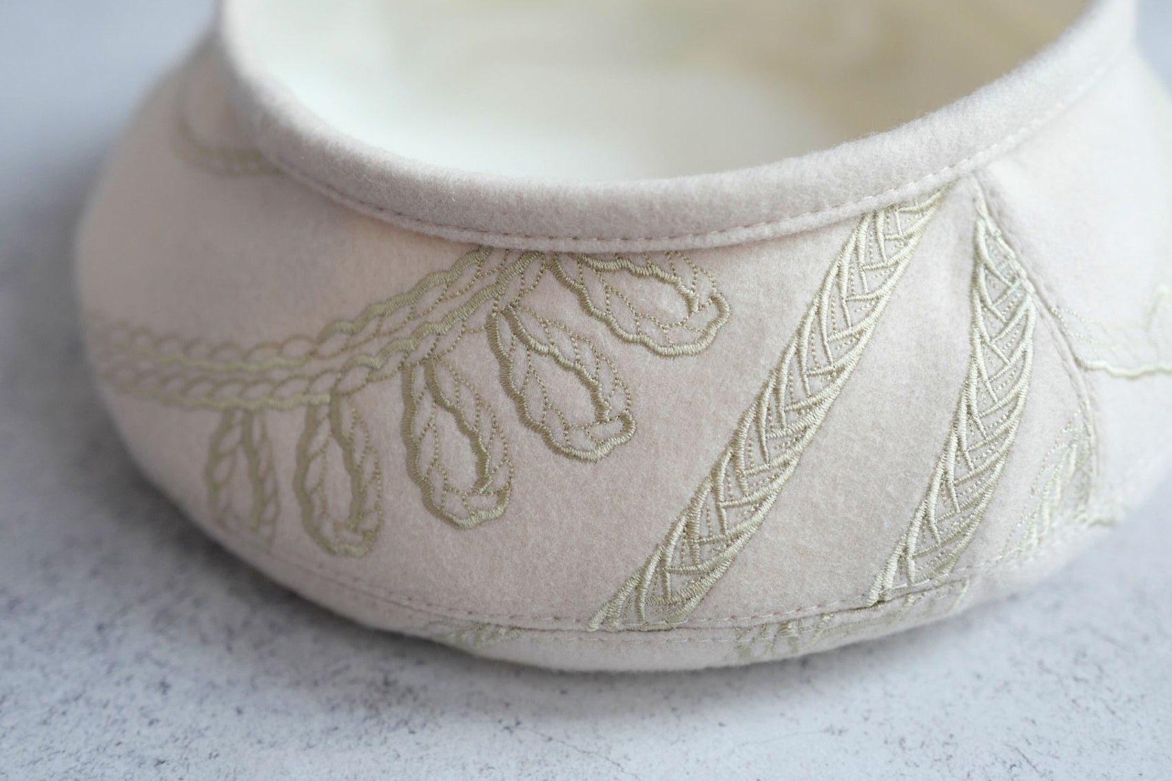 Hermes Saint-Honore en Finesse Beret in Blanc Cassé Size 56 Hat