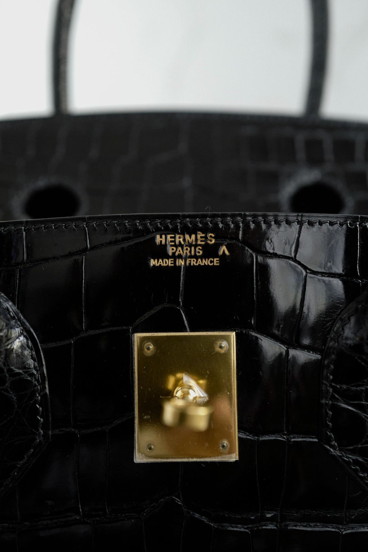 Hermès Birkin 35 Black Shiny Porosus Crocodile Gold HW #D Preowned Condition