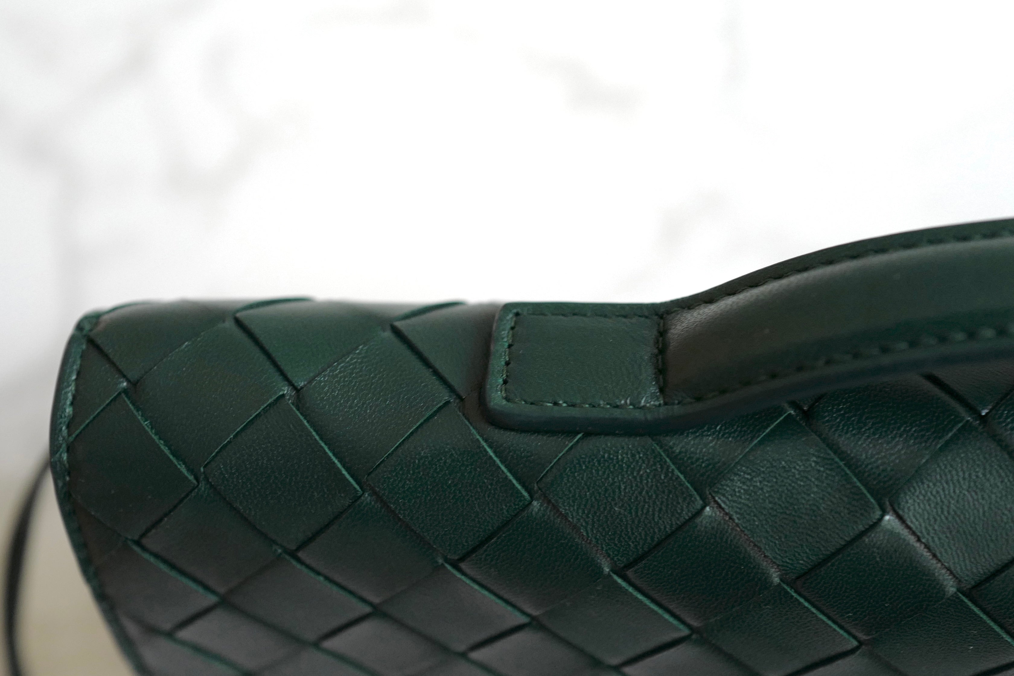 Bottega Veneta Andiamo Clutch Emerald Green NEW