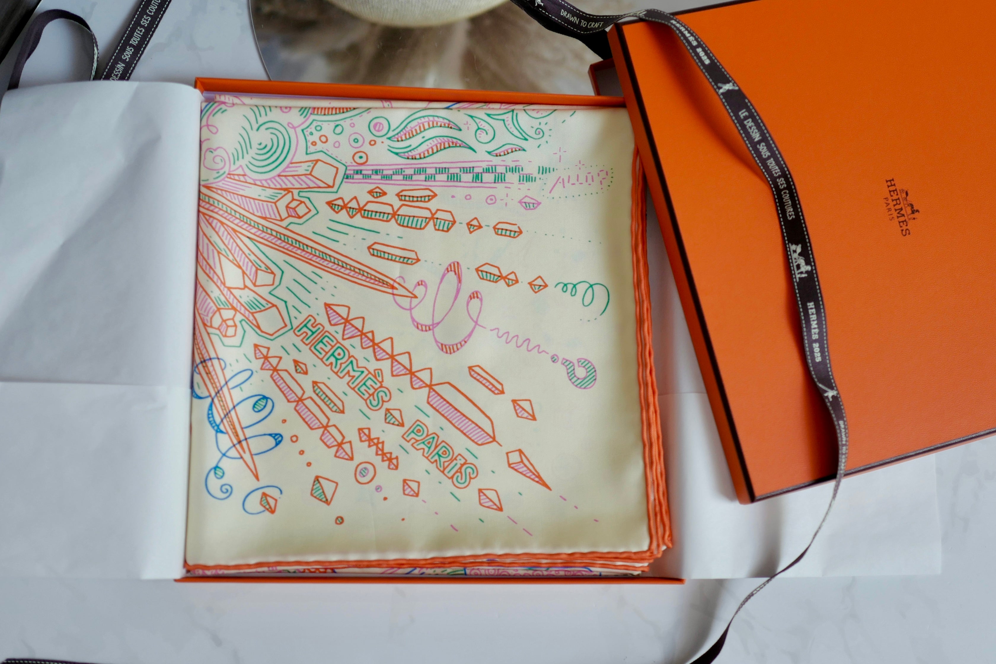 NEW Hermes Please Hold The Line Ac/Vanilla/Bleu 90 silk scarf
