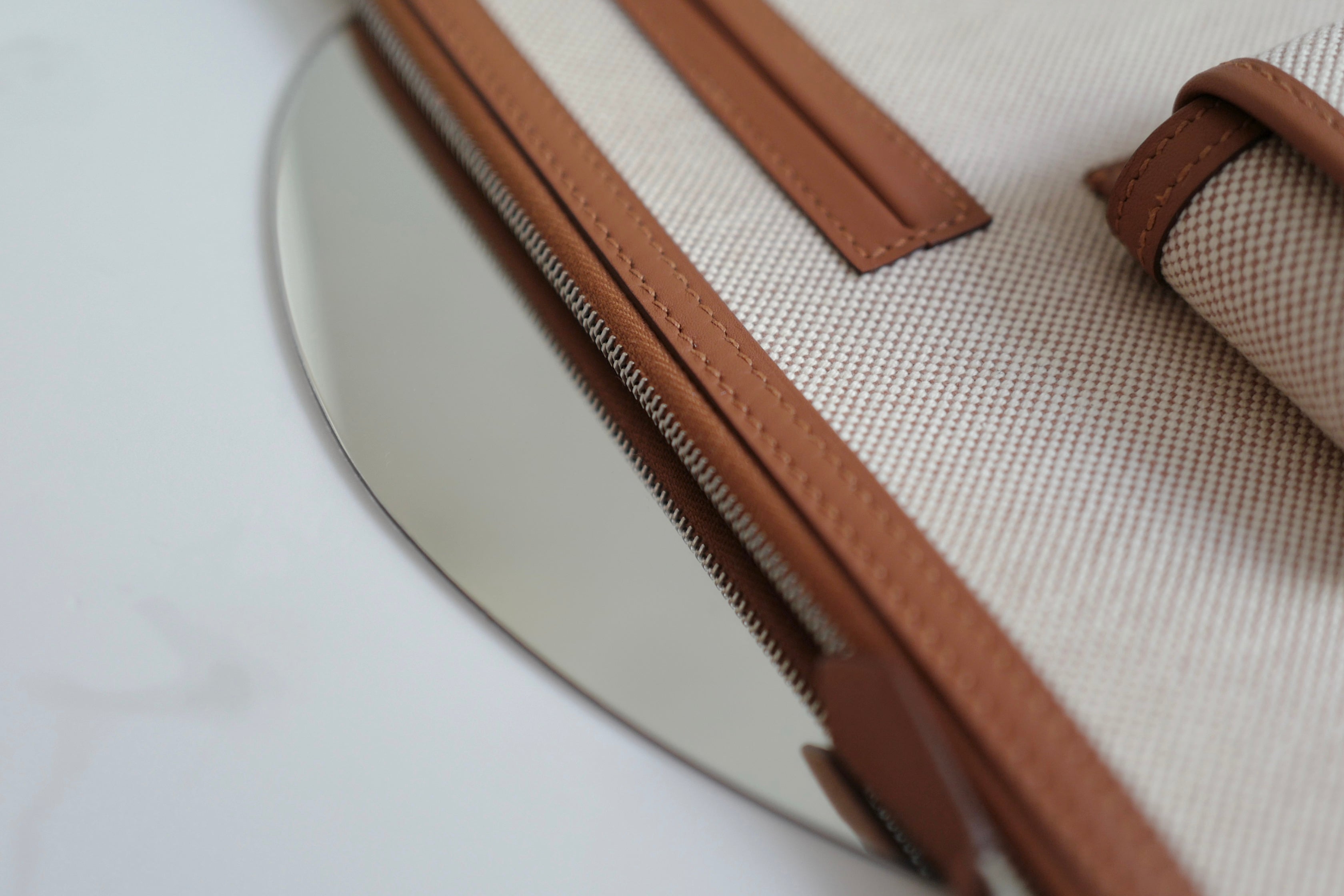 BNIB Hermès H Swift Canvas Cargo Travel Pouch in Ecru-Gold with Palladium HW