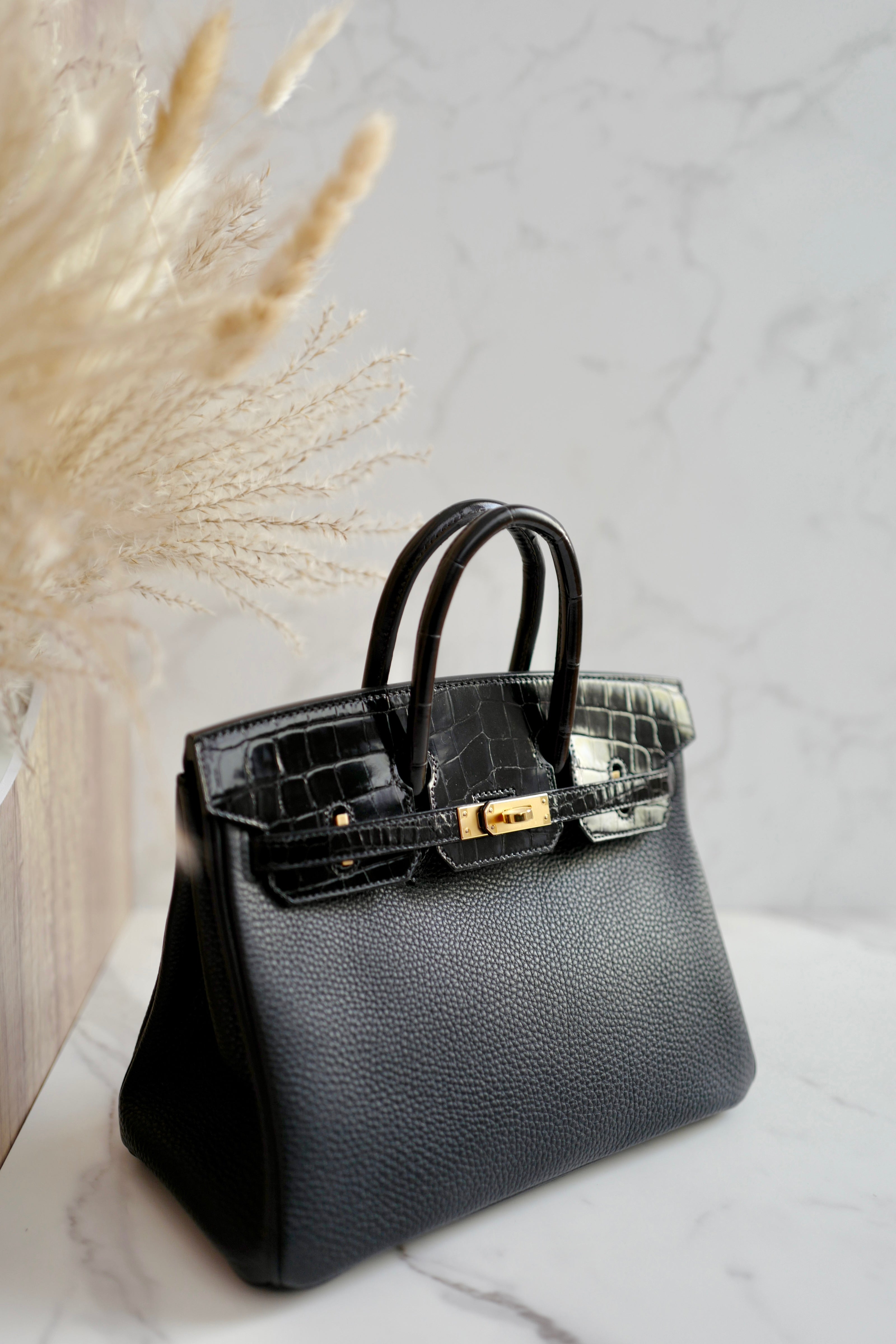 Hermes Birkin 25 touch shiny niloticus in noir/black gold hw Complete with Receipt
