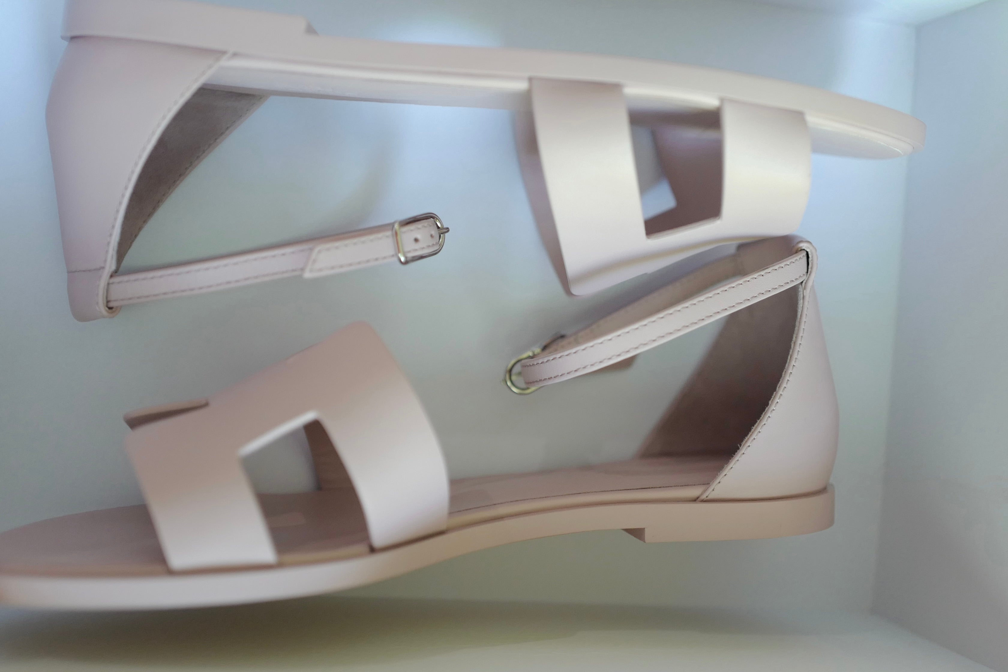 BNIB Hermes Santorini Sandal In rose cancan Size 38