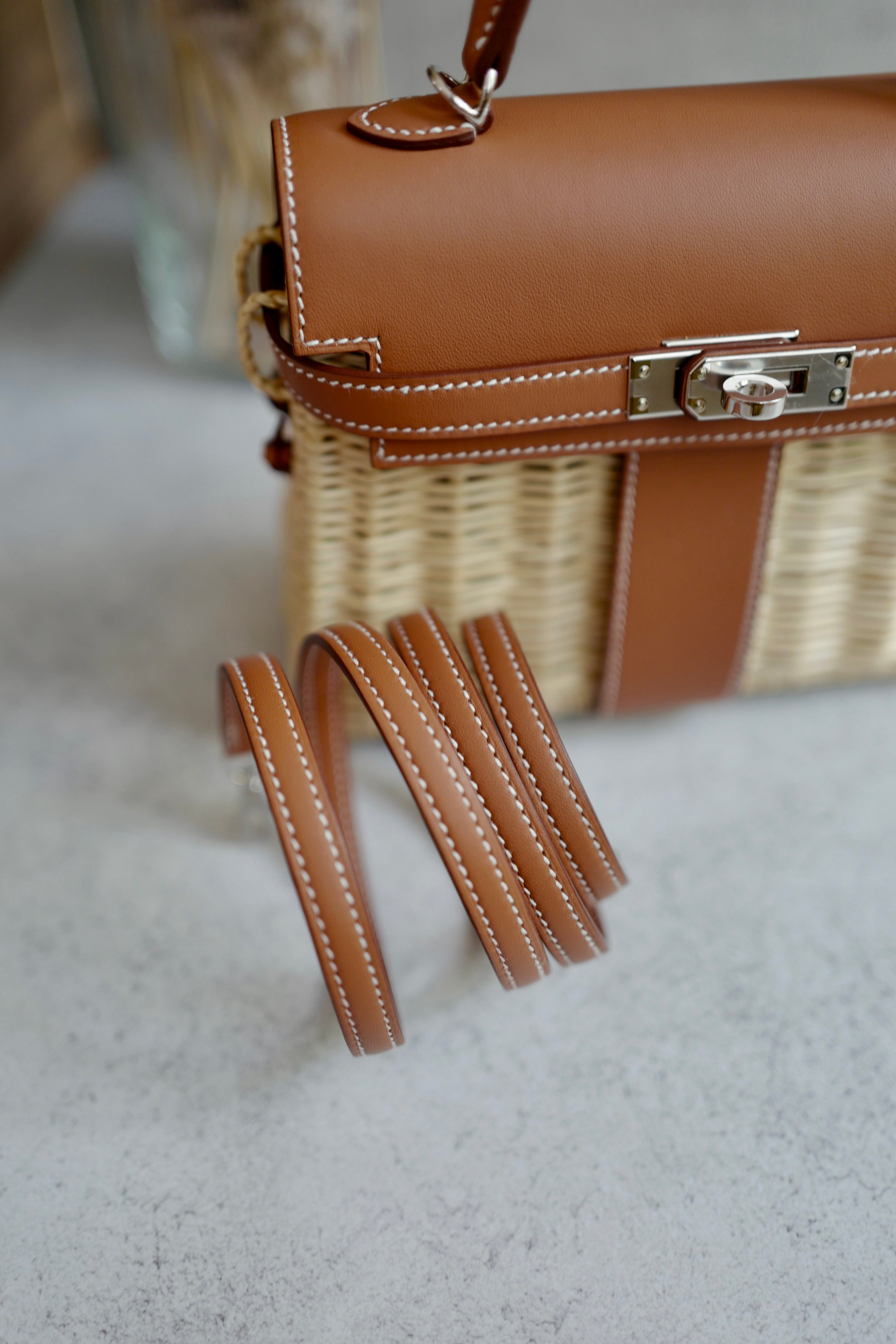 BNIB Hermes Mini Kelly Picnic Gold w Palladium Hardware Complete W Receipt