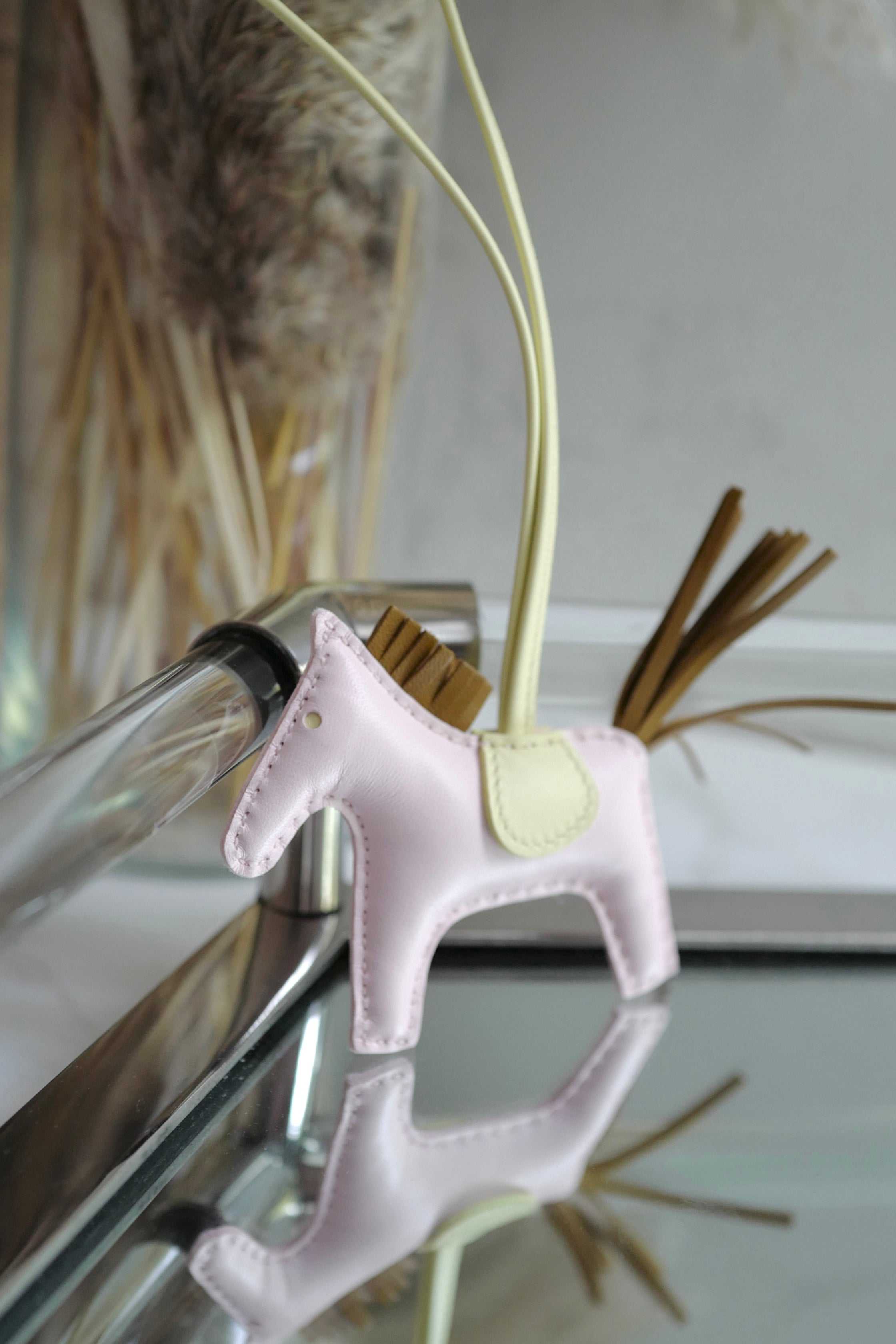BNIB Hermes Rodeo PM Agneau Milo Rose Darling/Jaune Milton/Kraft