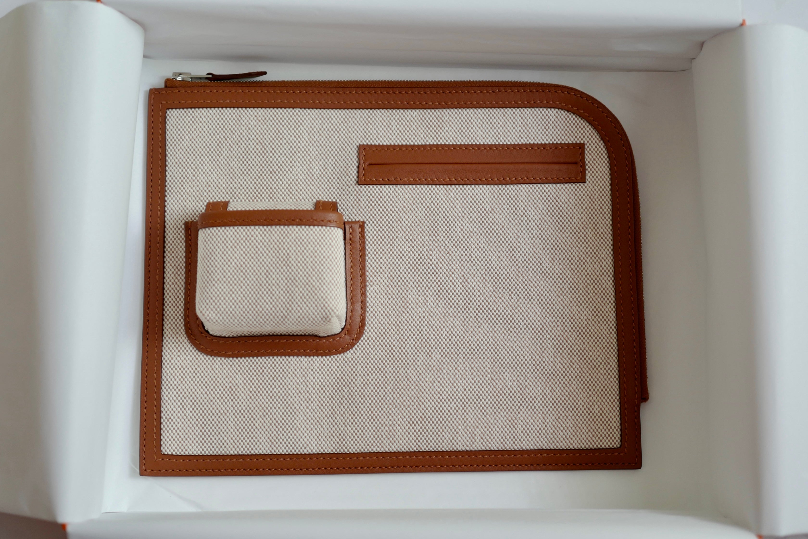BNIB Hermès H Swift Canvas Cargo Travel Pouch in Ecru-Gold with Palladium HW