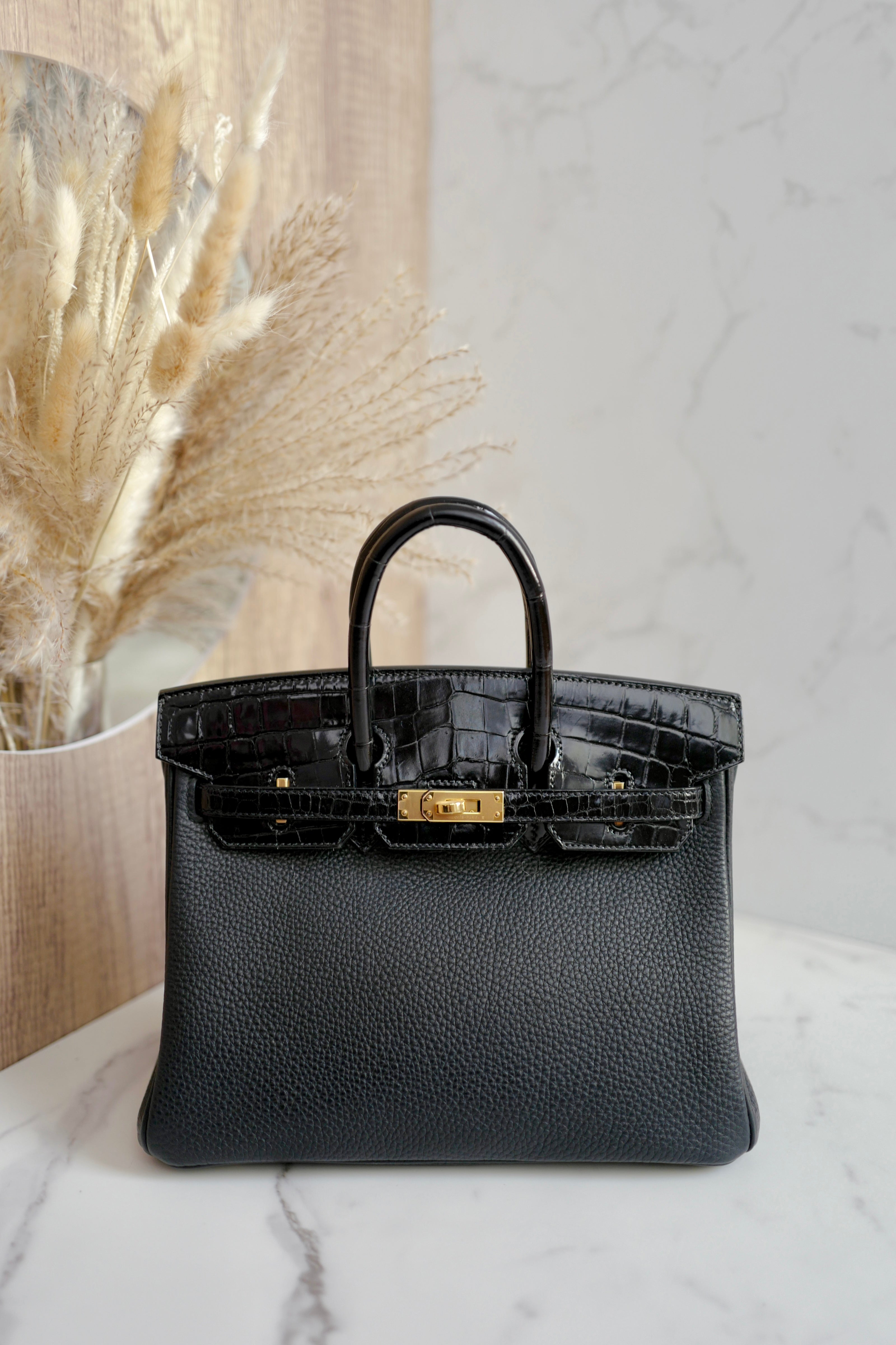 Hermes Birkin 25 touch shiny niloticus in noir/black gold hw Complete with Receipt