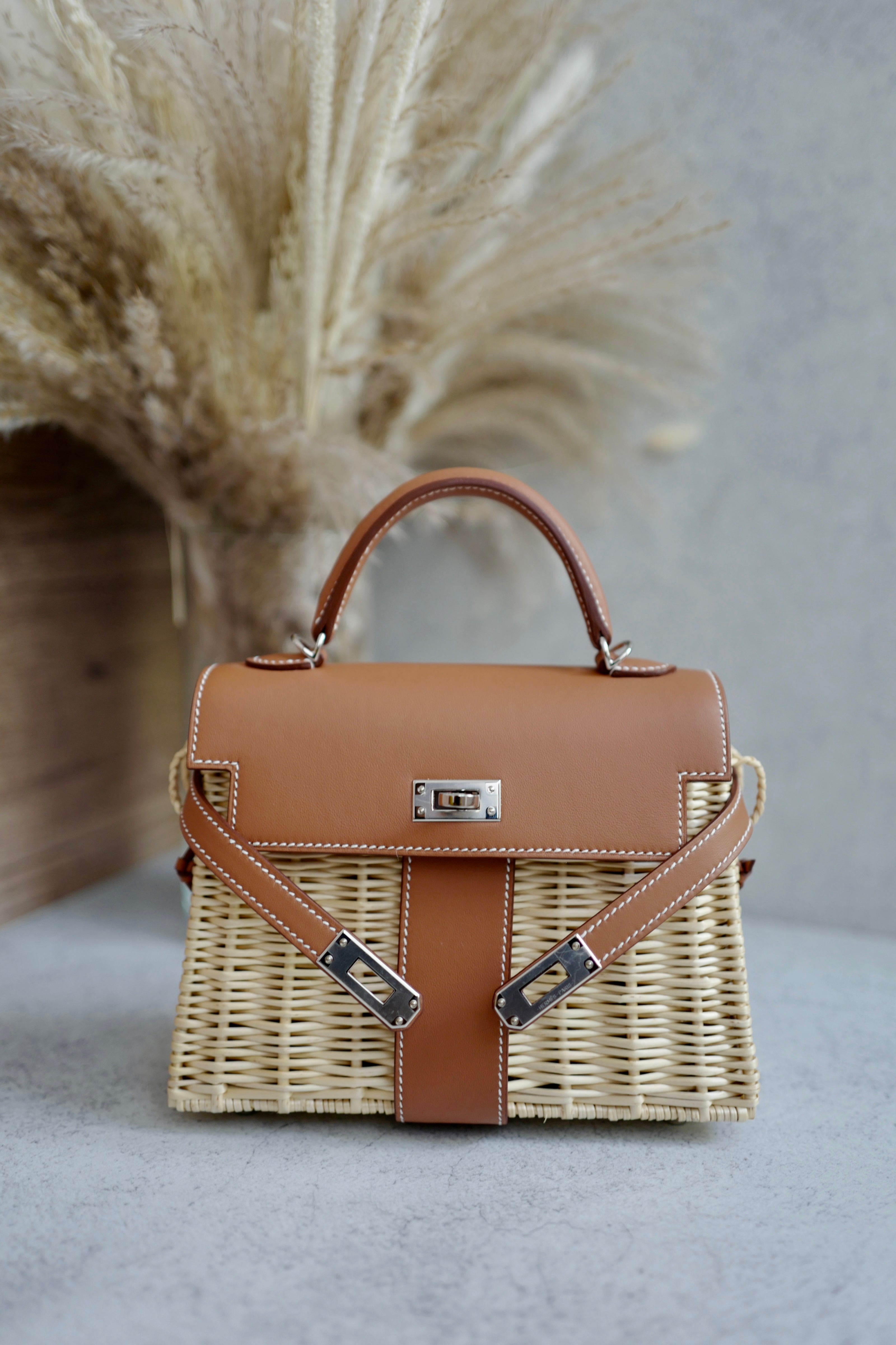 BNIB Hermes Mini Kelly Picnic Gold w Palladium Hardware Complete W Receipt