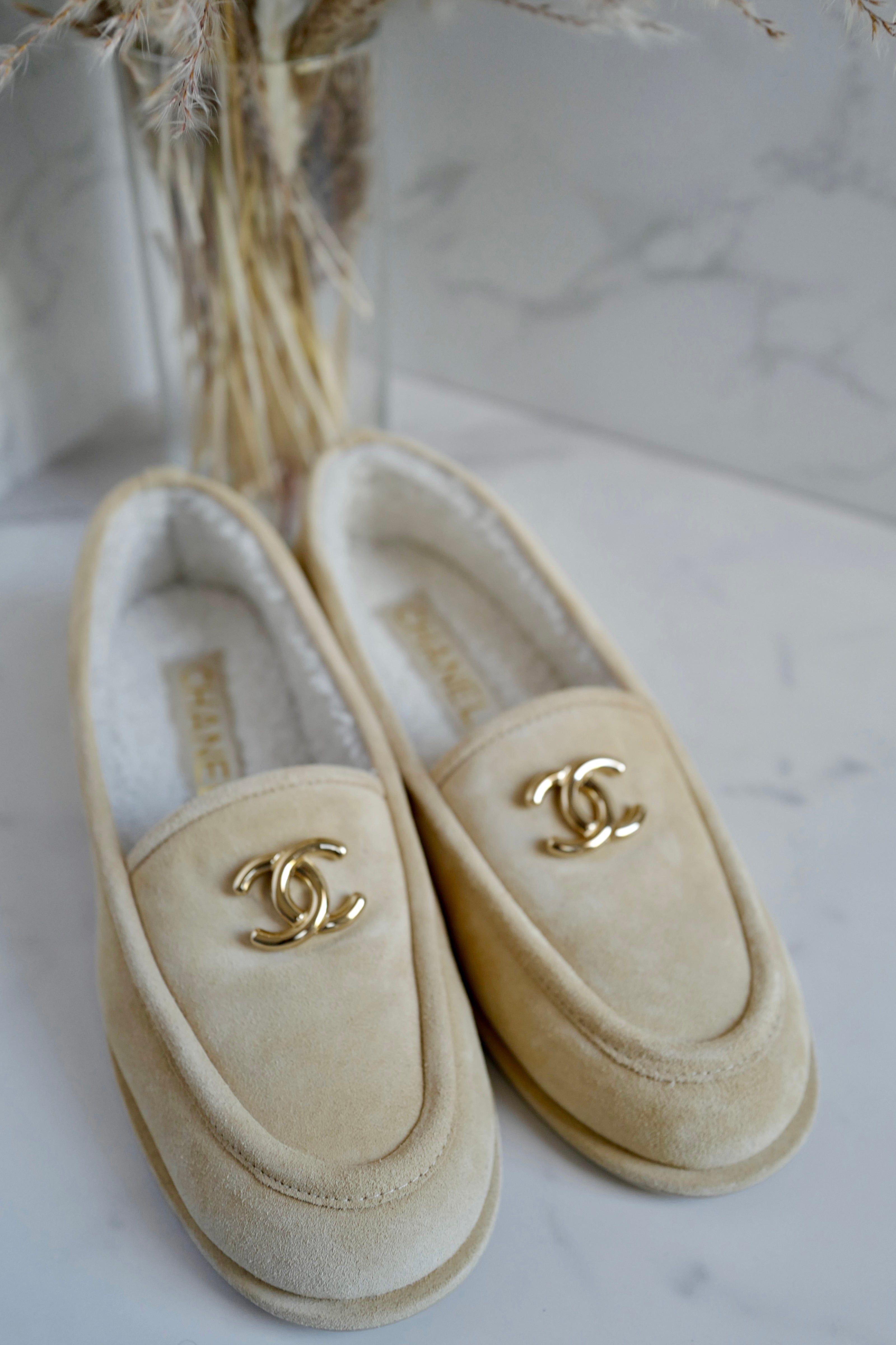 Chanel 24K Shearling Lined Suede Calfskin CC Loafers Moccasins Shoes size 37