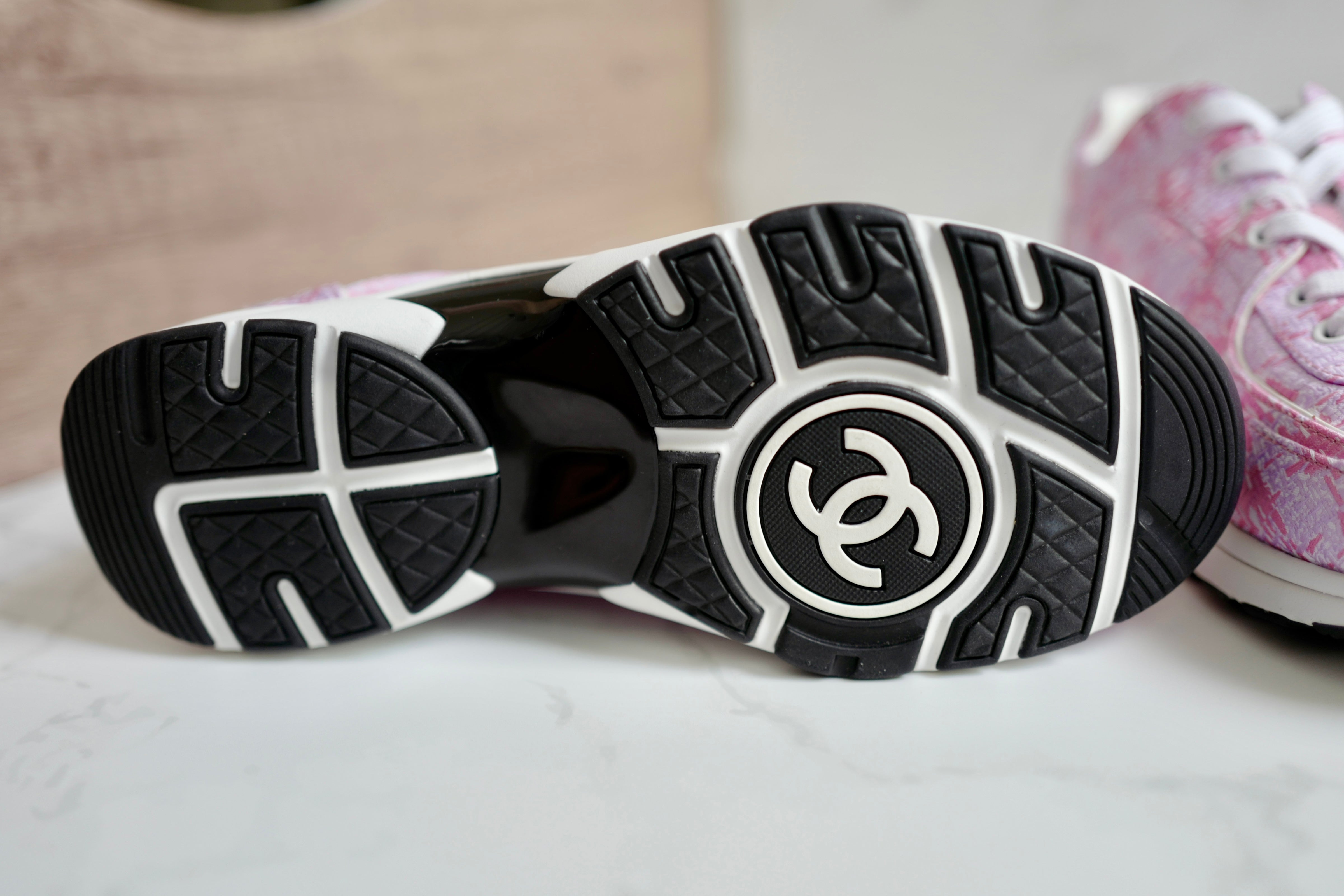 BNIB Chanel 24 Interlocking CC Logo Tweed Chunky Sneakers size 38