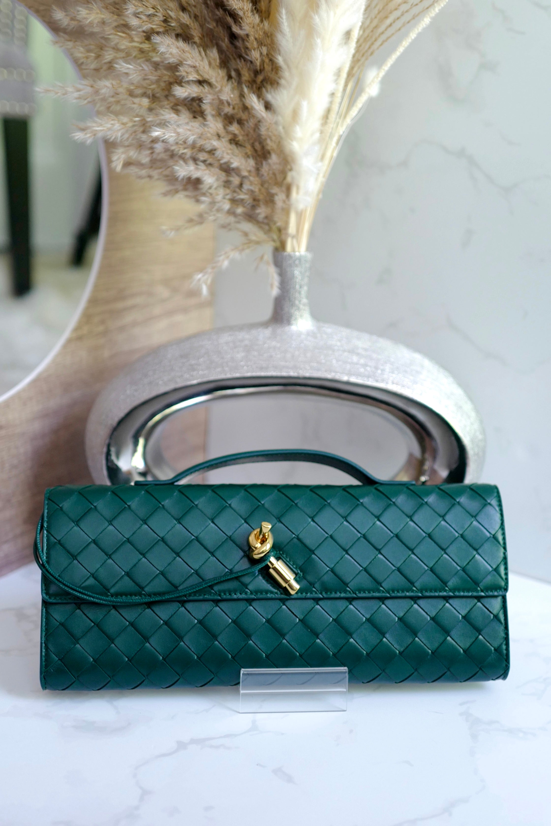 Bottega Veneta Andiamo Clutch Emerald Green NEW