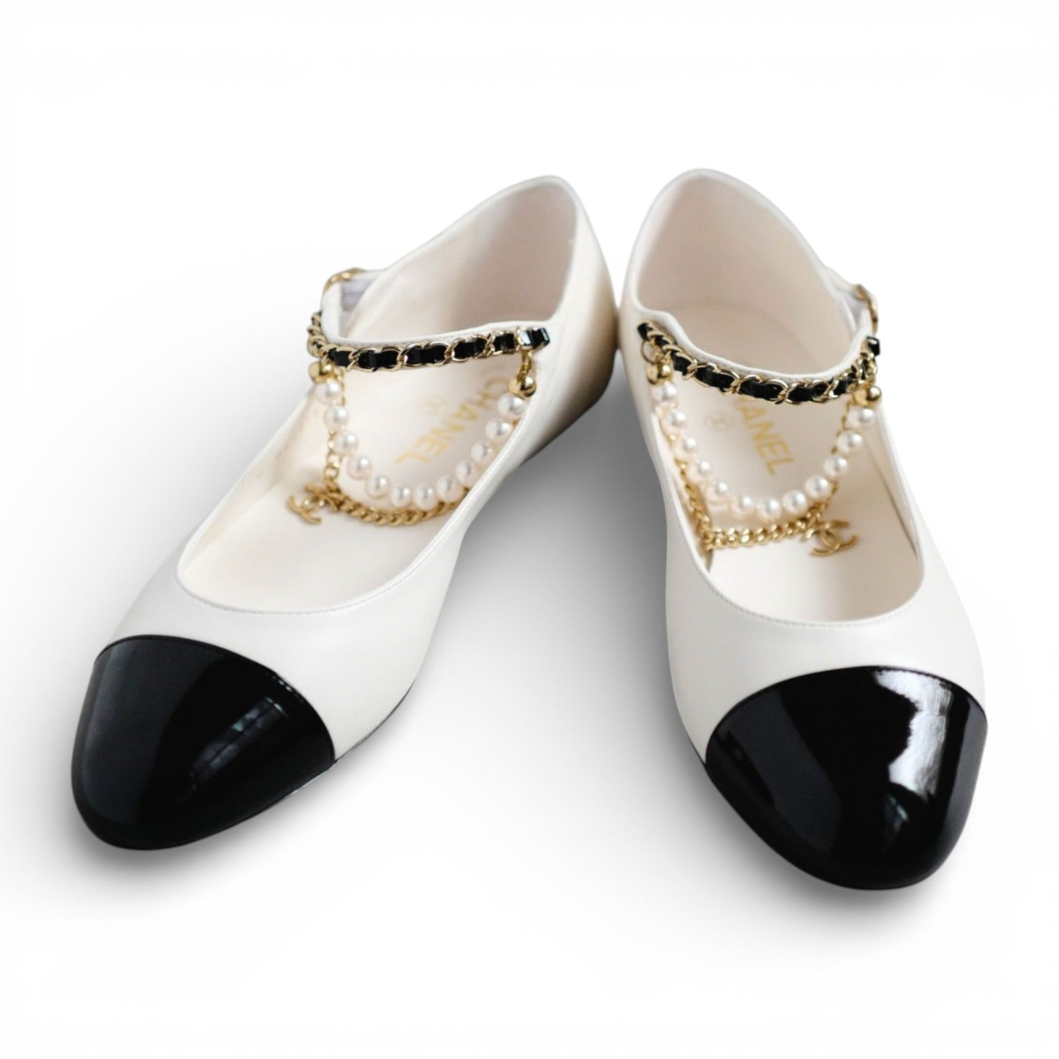 CHANEL Mary Jane Black/White Lambskin Patent Leather Pearl Detail Size 39