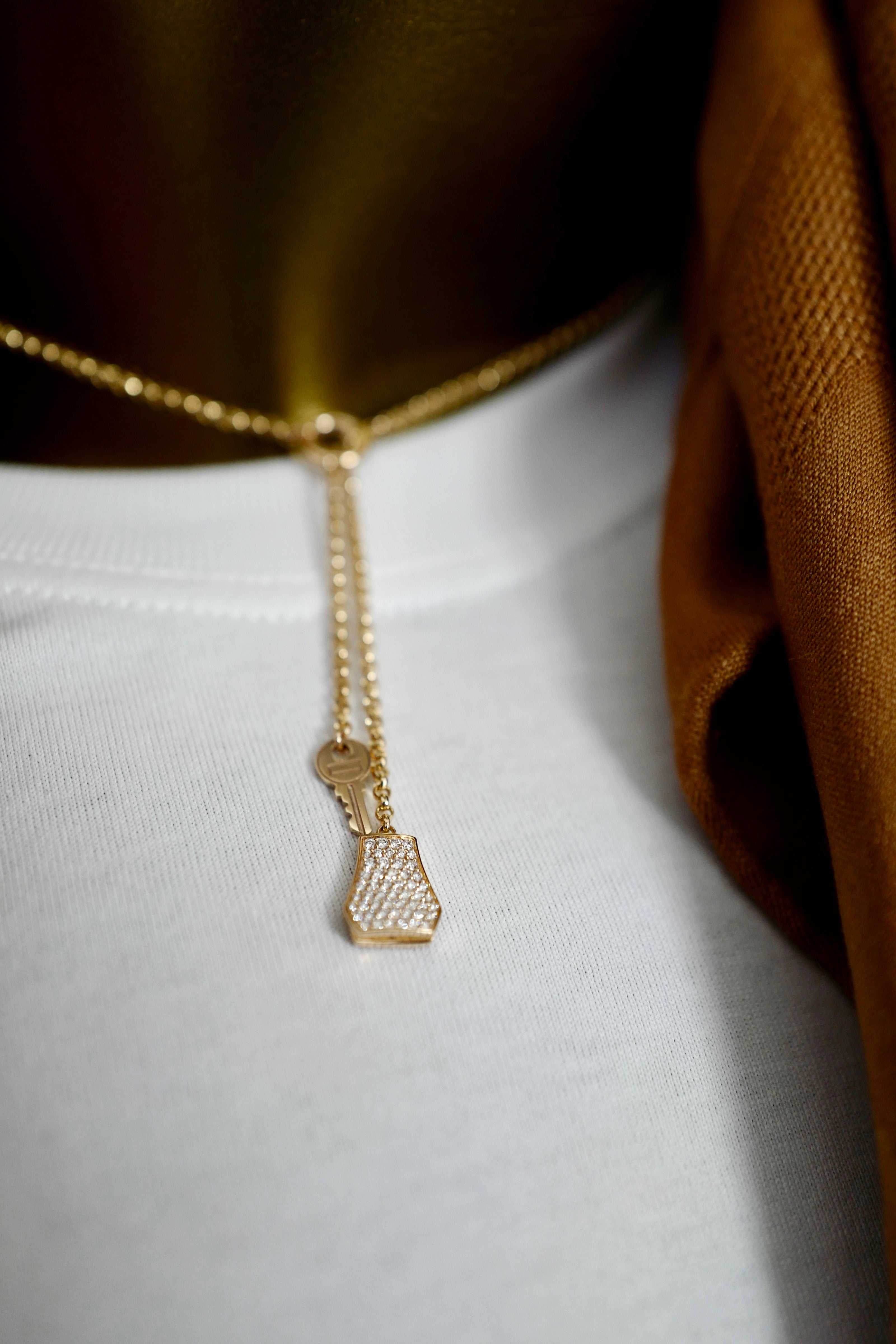 New Hermes Kelly Clochette Necklace pm dia 18k Rose Gold With Diamonds $11K