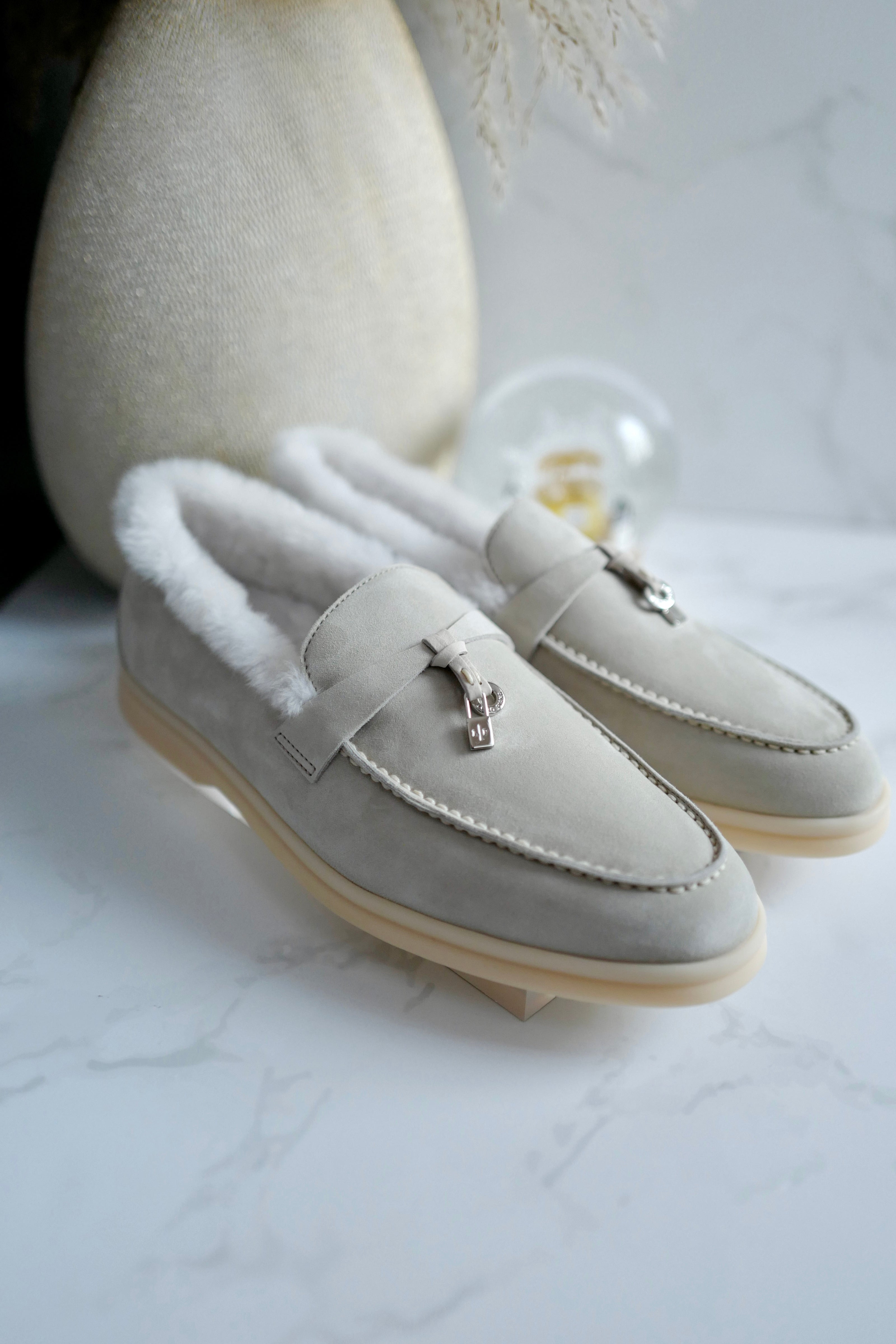 BNIB Loro Piana Summer Charms Walk Loafers In Shearling Powder Pearl size 37.5