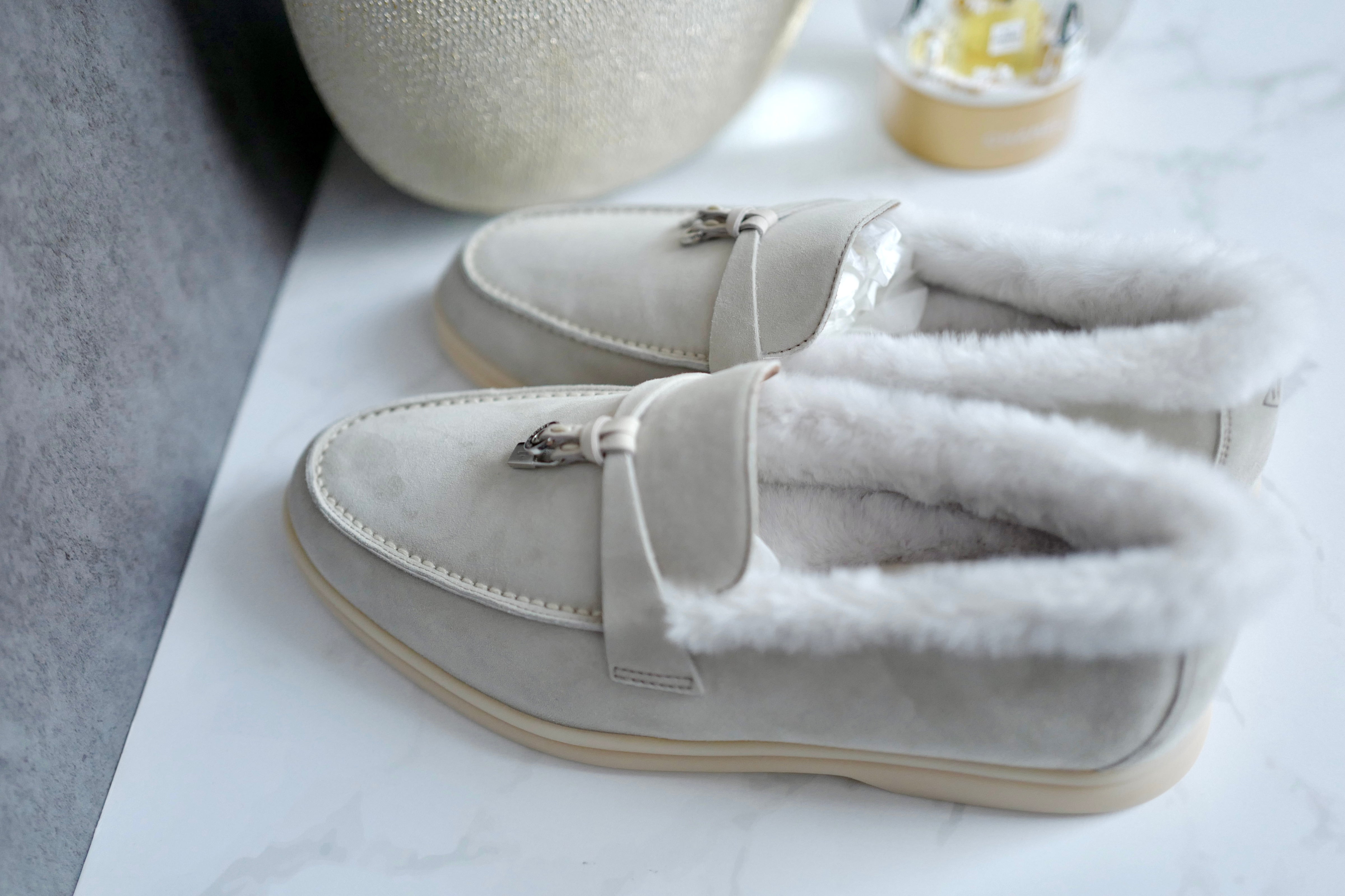BNIB Loro Piana Summer Charms Walk Loafers In Shearling Powder Pearl size 37.5