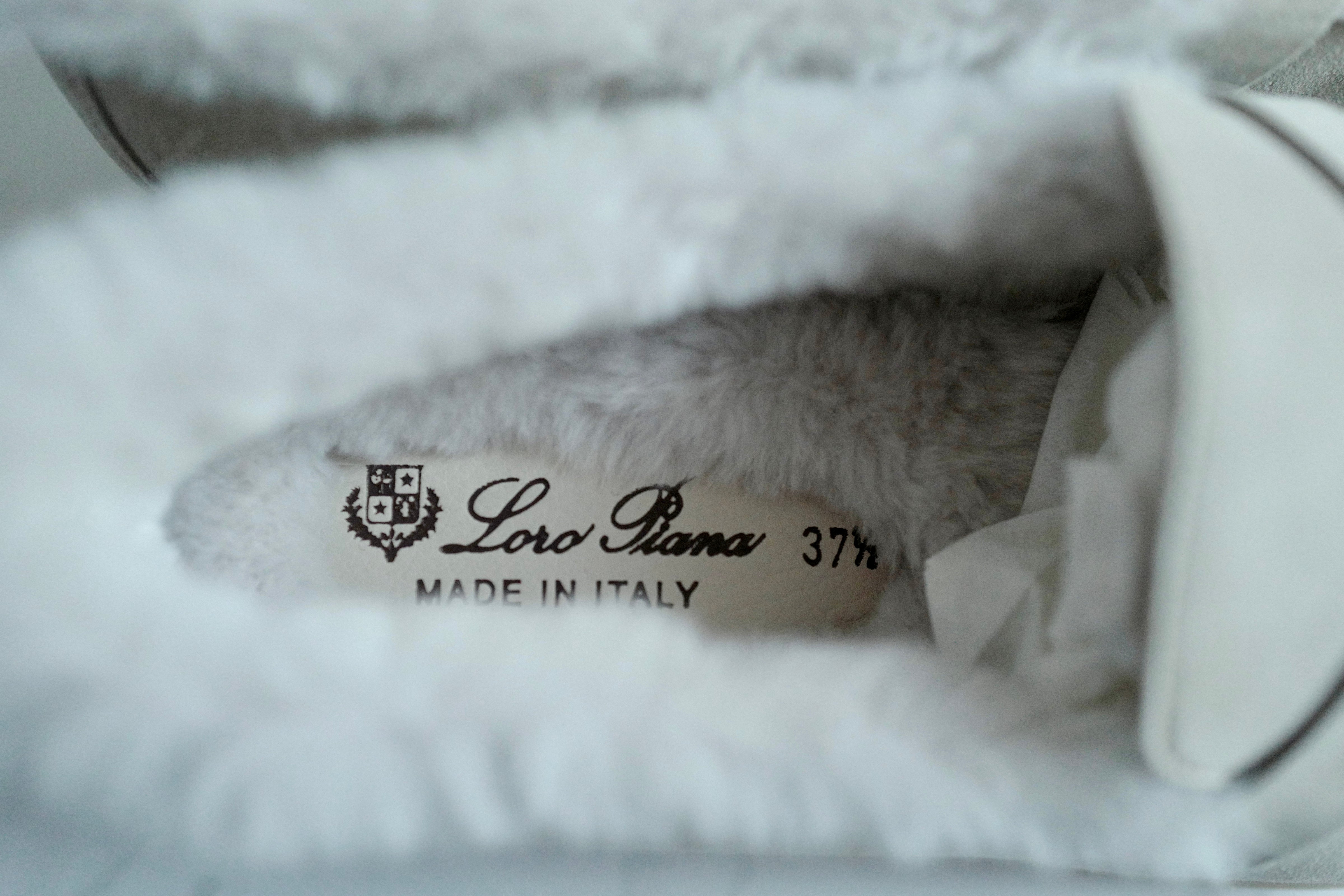 BNIB Loro Piana Summer Charms Walk Loafers In Shearling Powder Pearl size 37.5