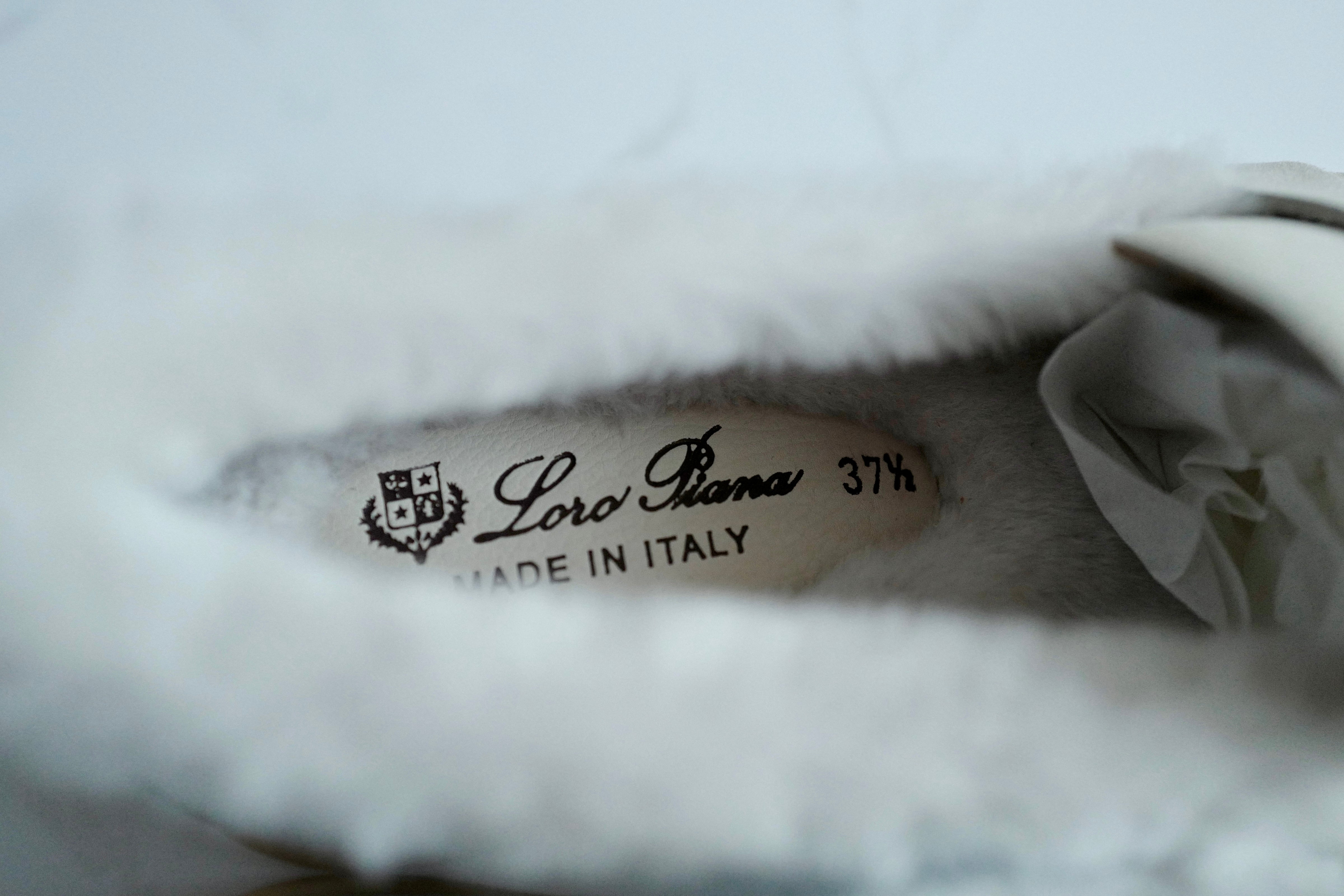 BNIB Loro Piana Summer Charms Walk Loafers In Shearling Powder Pearl size 37.5