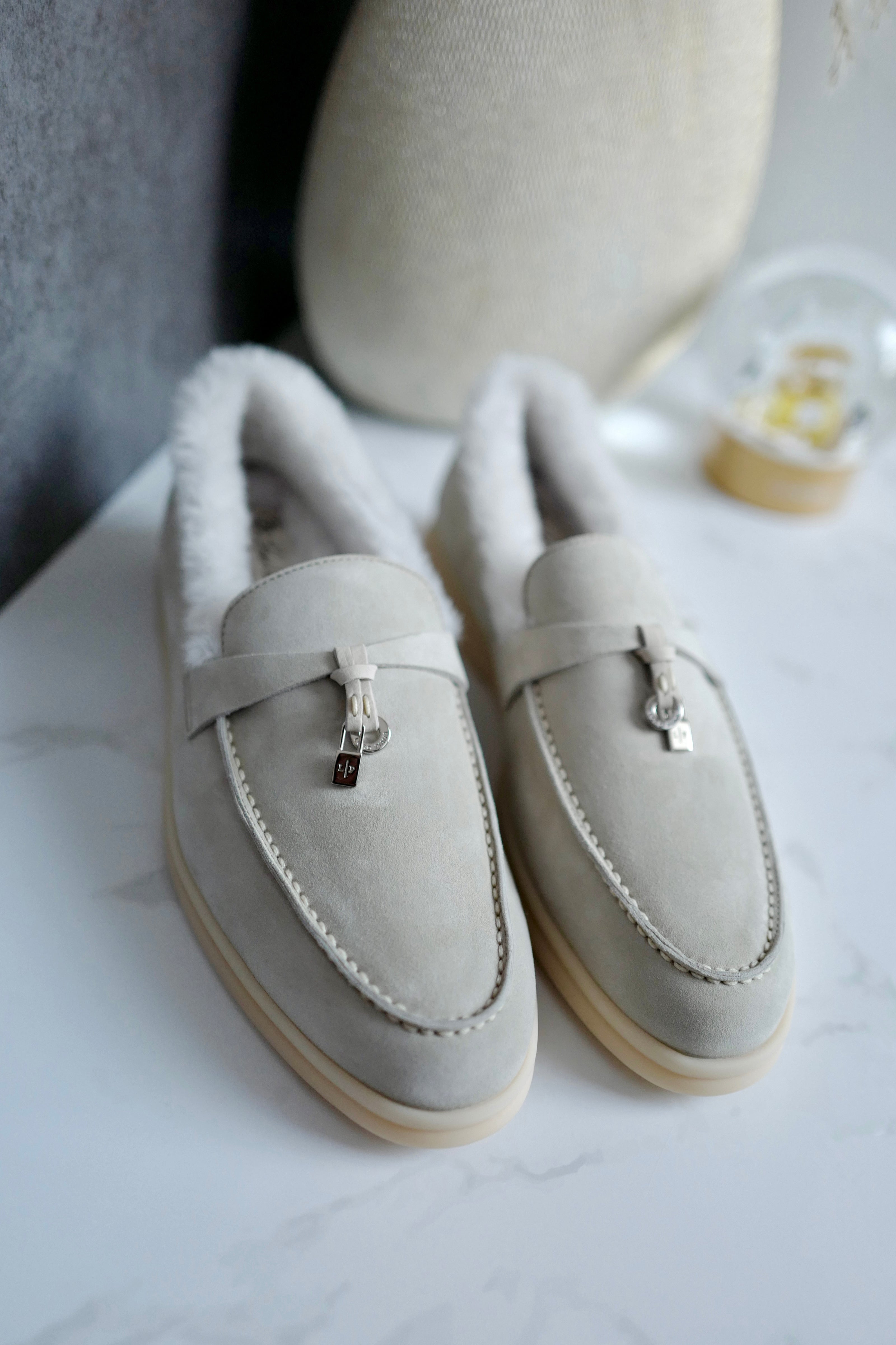 BNIB Loro Piana Summer Charms Walk Loafers In Shearling Powder Pearl size 37.5