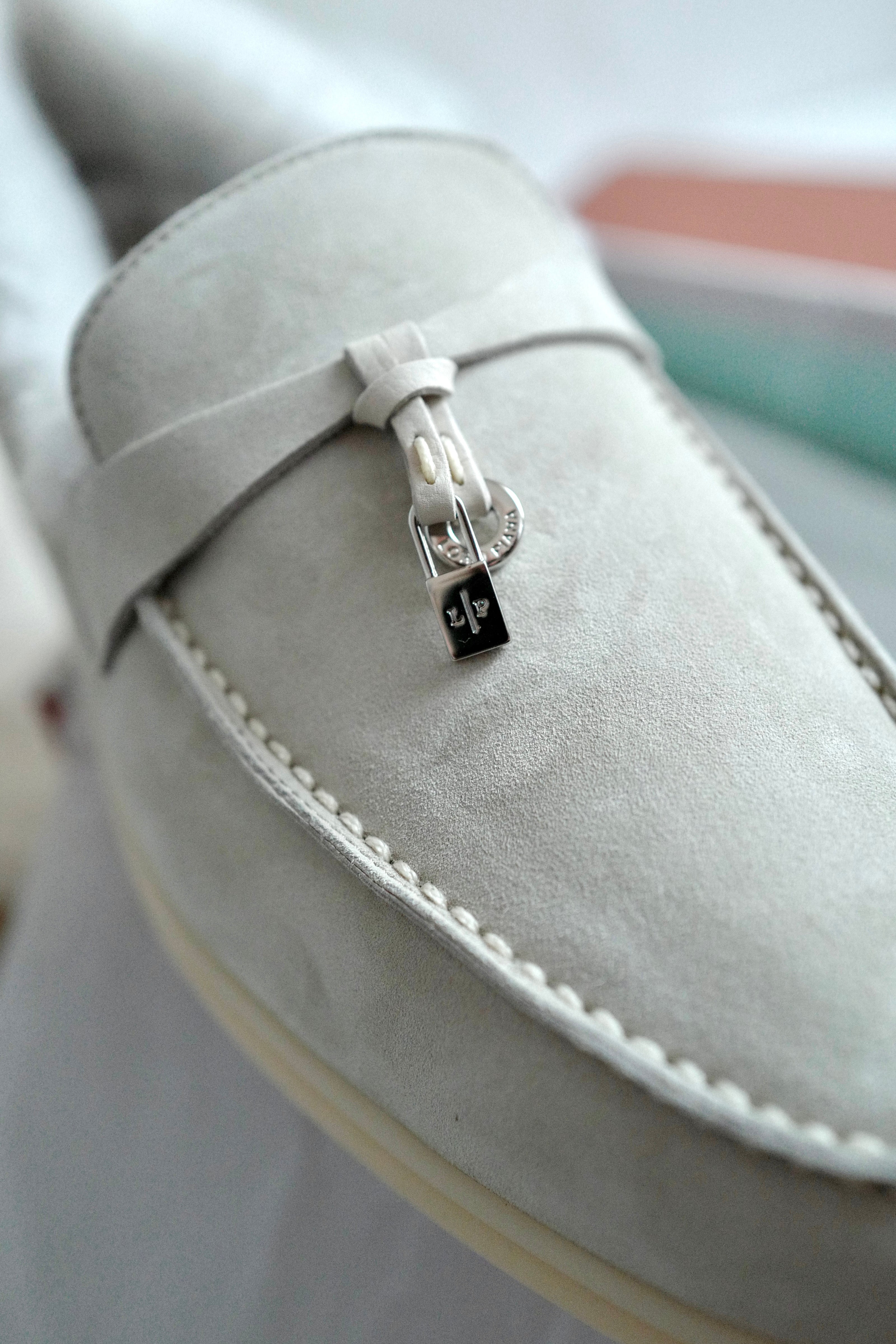 BNIB Loro Piana Summer Charms Walk Loafers In Shearling Powder Pearl size 37.5