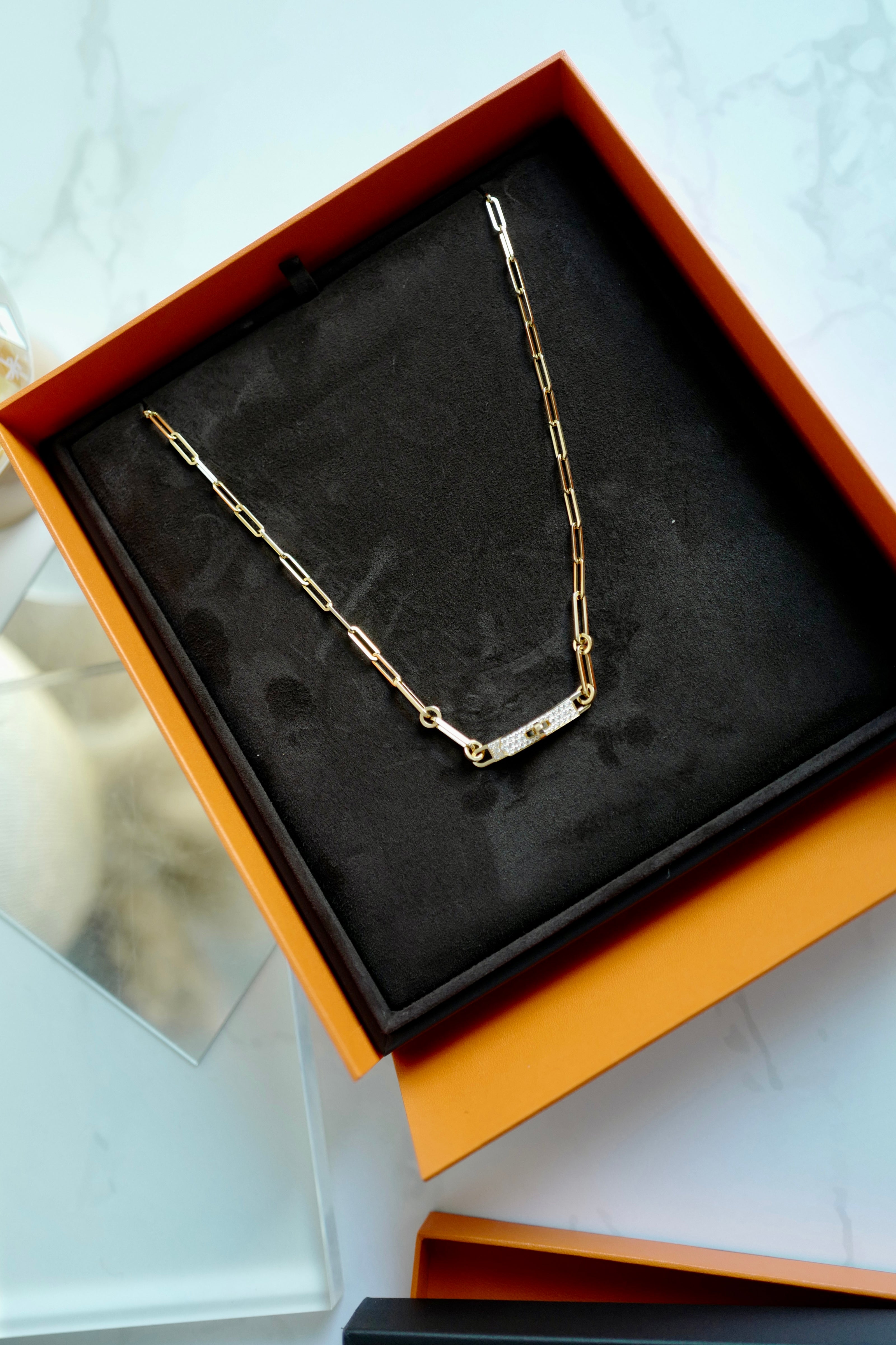 BNIB Hermes Kelly chaine Double Chain/Choker necklace diamonds Yellow Gold