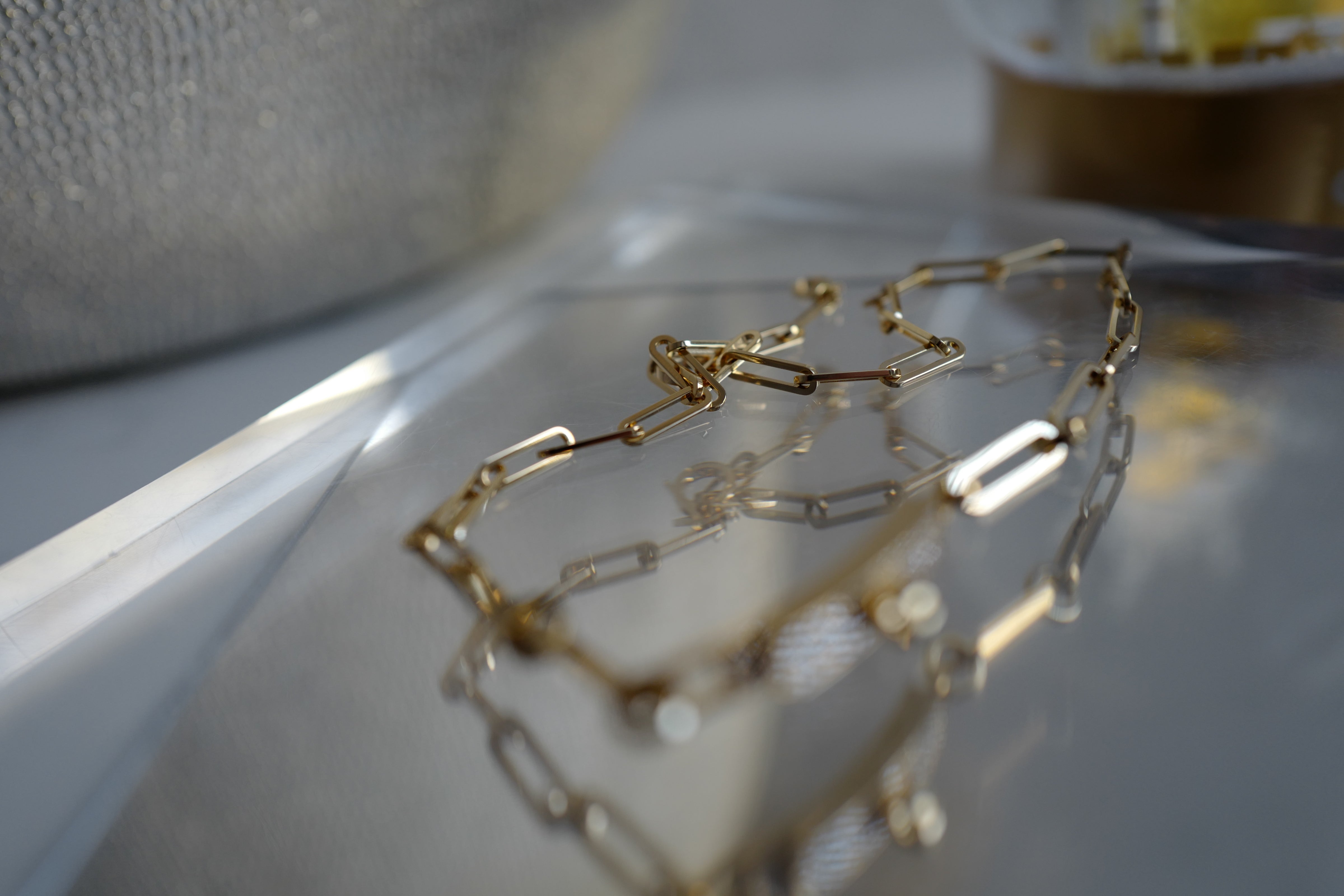 BNIB Hermes Kelly chaine Double Chain/Choker necklace diamonds Yellow Gold