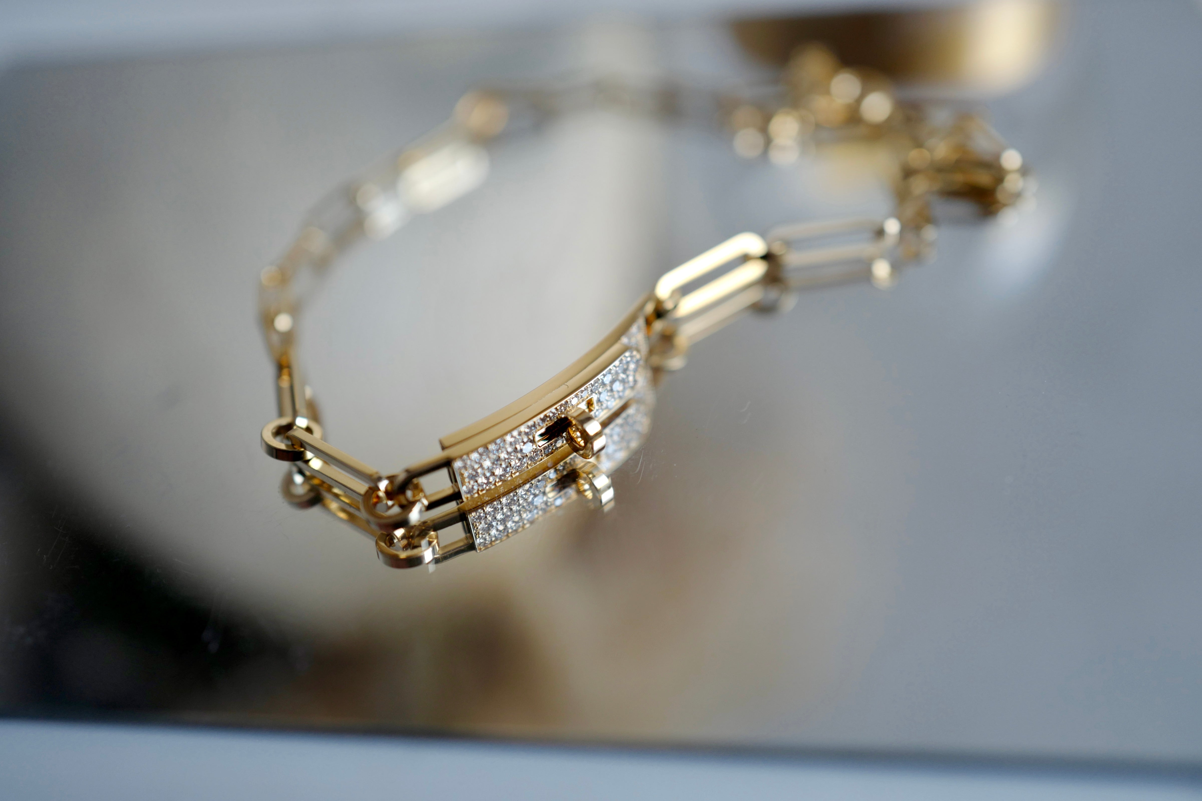 BNIB Hermes Kelly chaine Double Chain/Choker necklace diamonds Yellow Gold