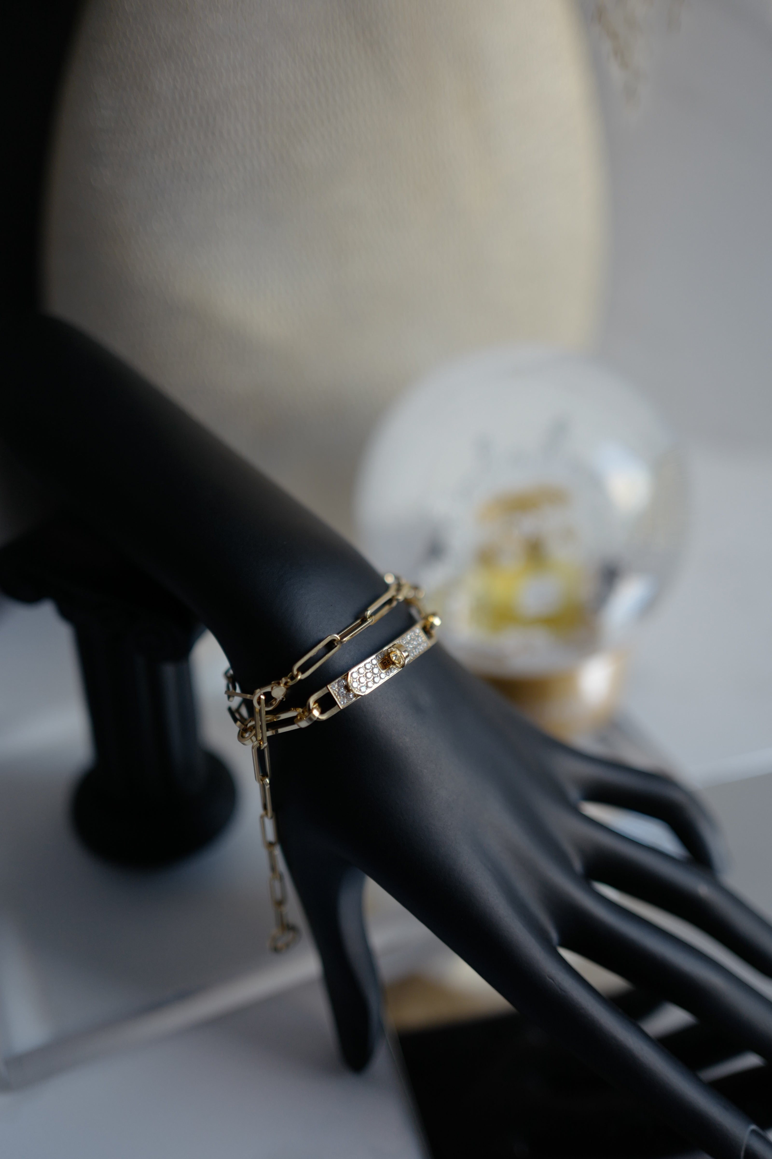 BNIB Hermes Kelly chaine Double Chain/Choker necklace diamonds Yellow Gold