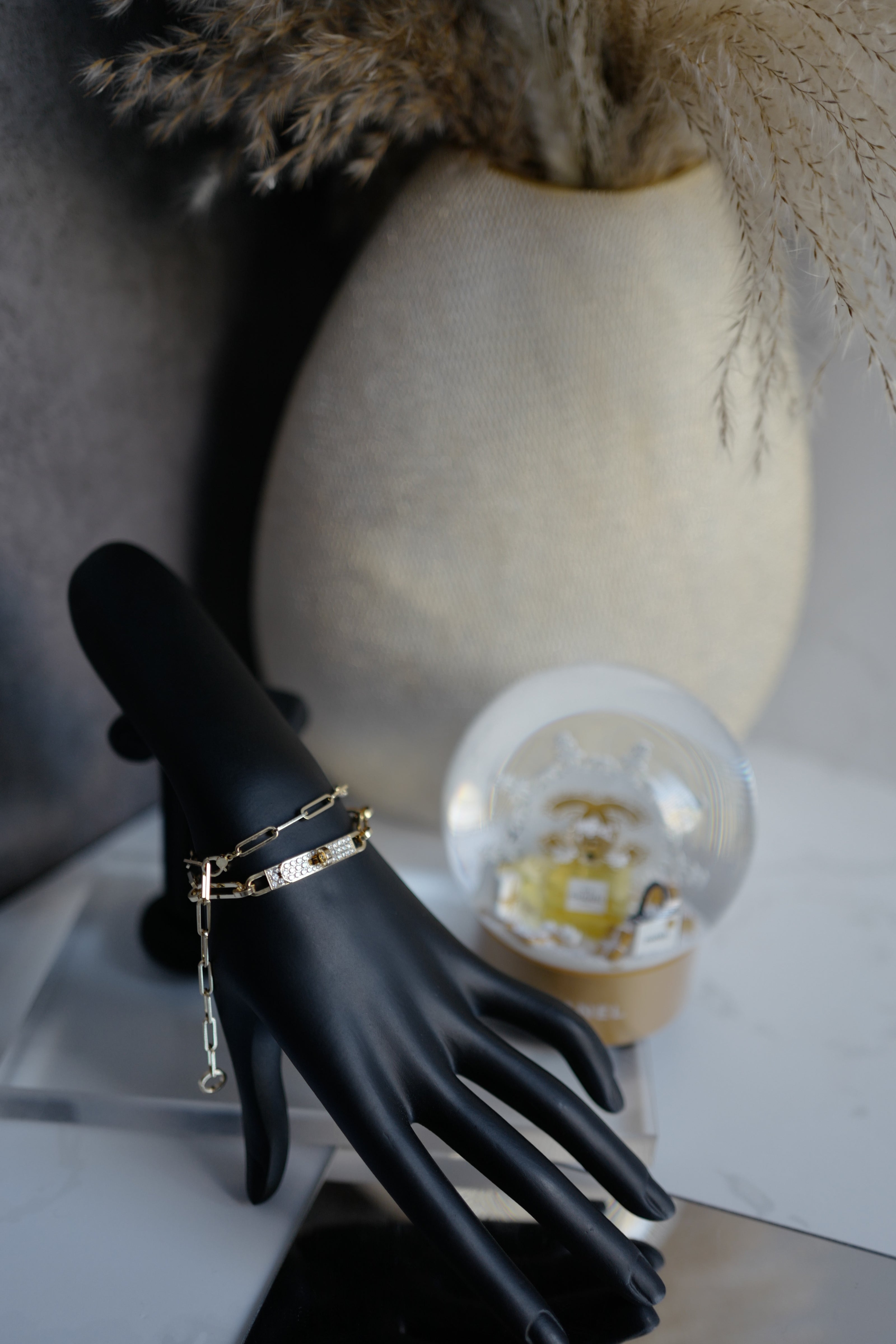 BNIB Hermes Kelly chaine Double Chain/Choker necklace diamonds Yellow Gold