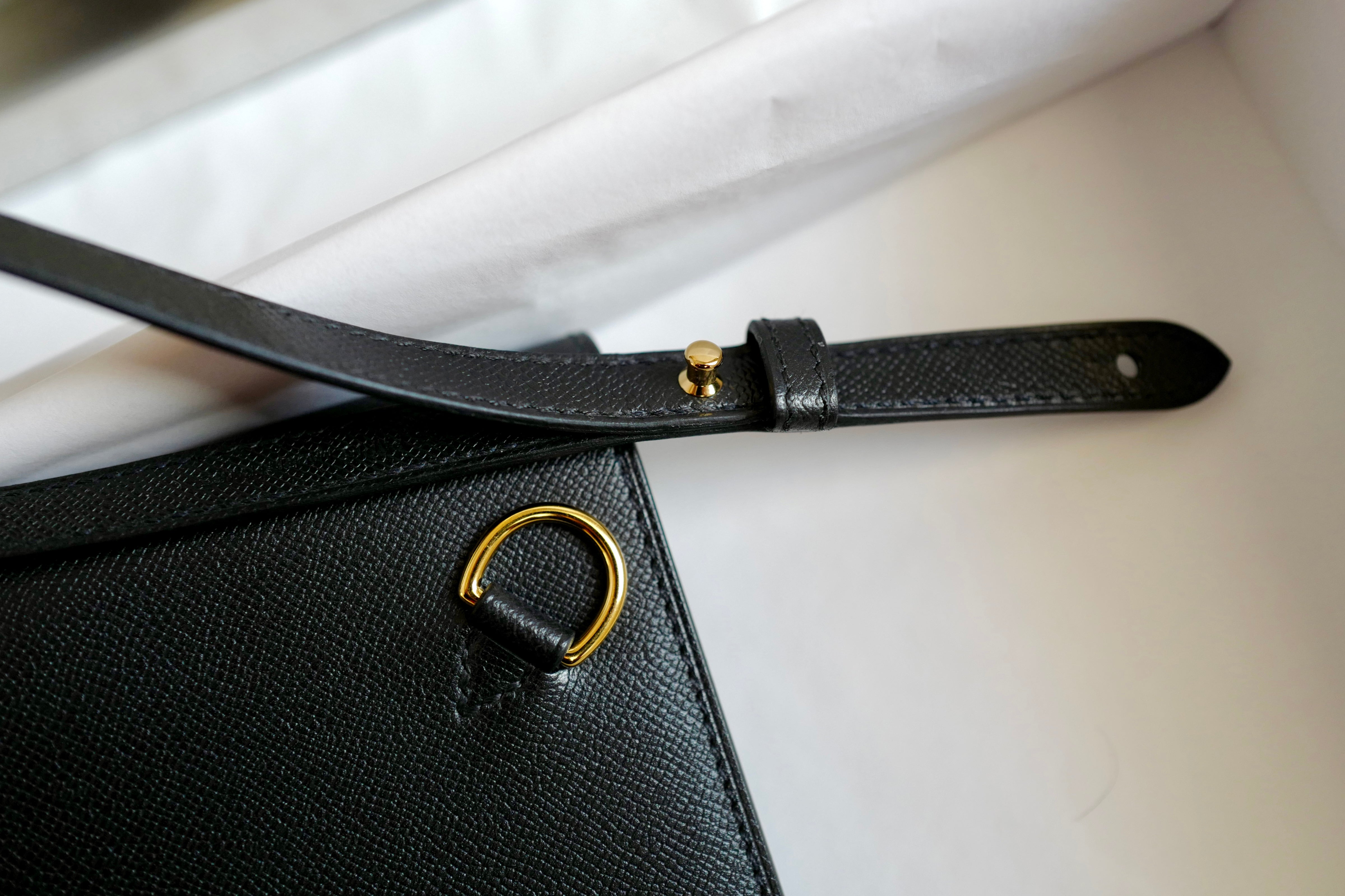BNIB HERMES Kelly Pocket Long Wallet Noir/Black Veau Madame GHW