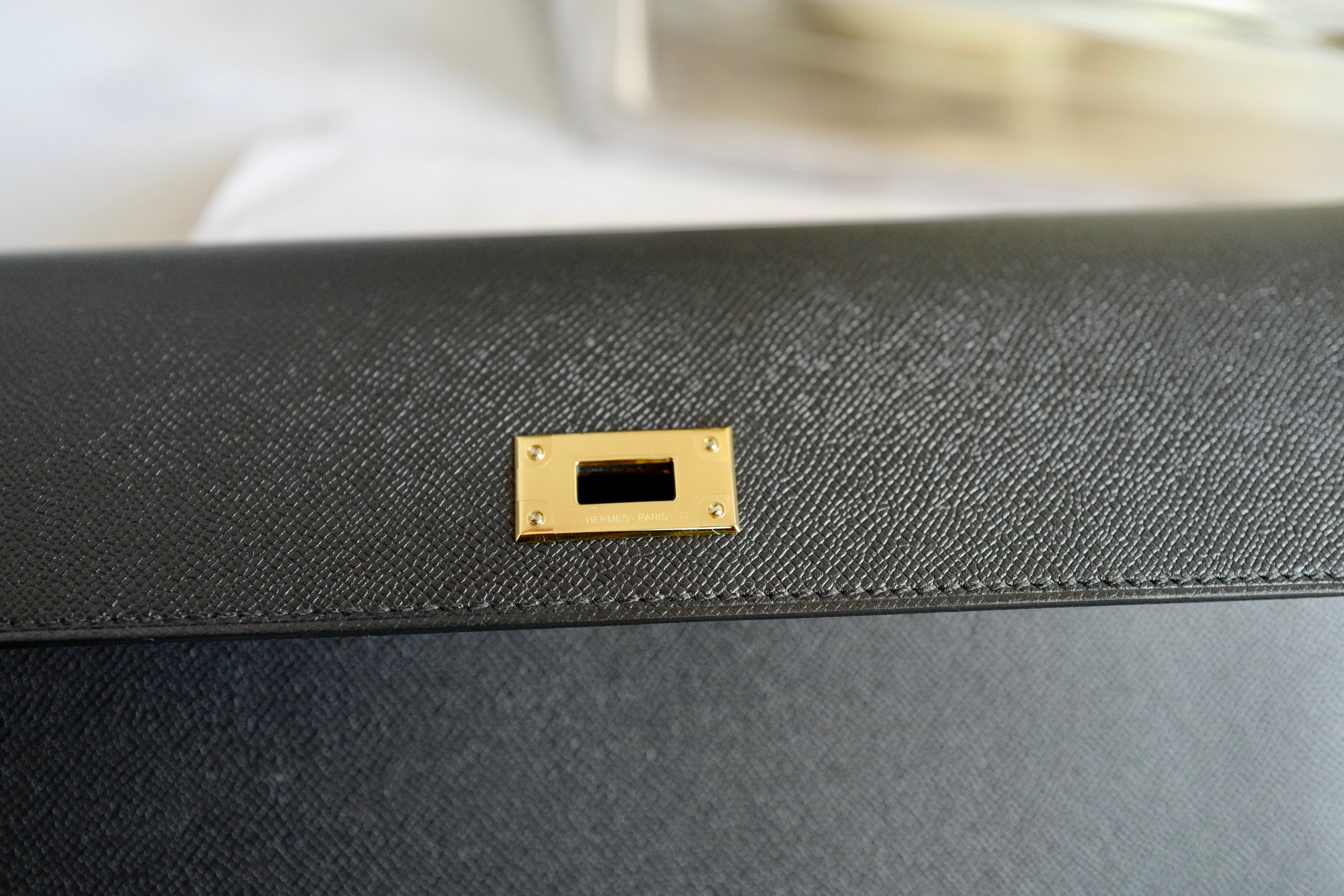 BNIB HERMES Kelly Pocket Long Wallet Noir/Black Veau Madame GHW