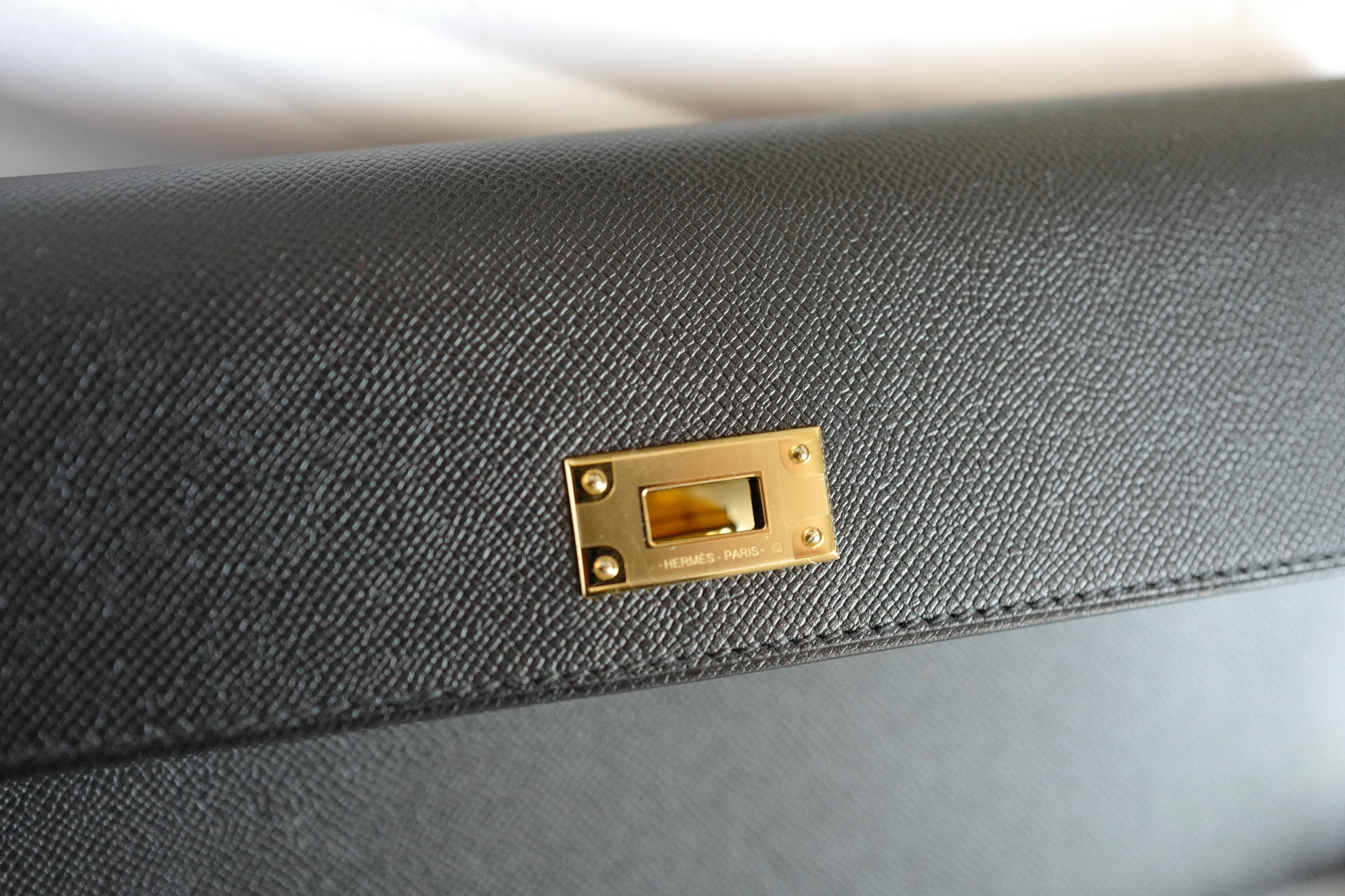 BNIB HERMES Kelly Pocket Long Wallet Noir/Black Veau Madame GHW