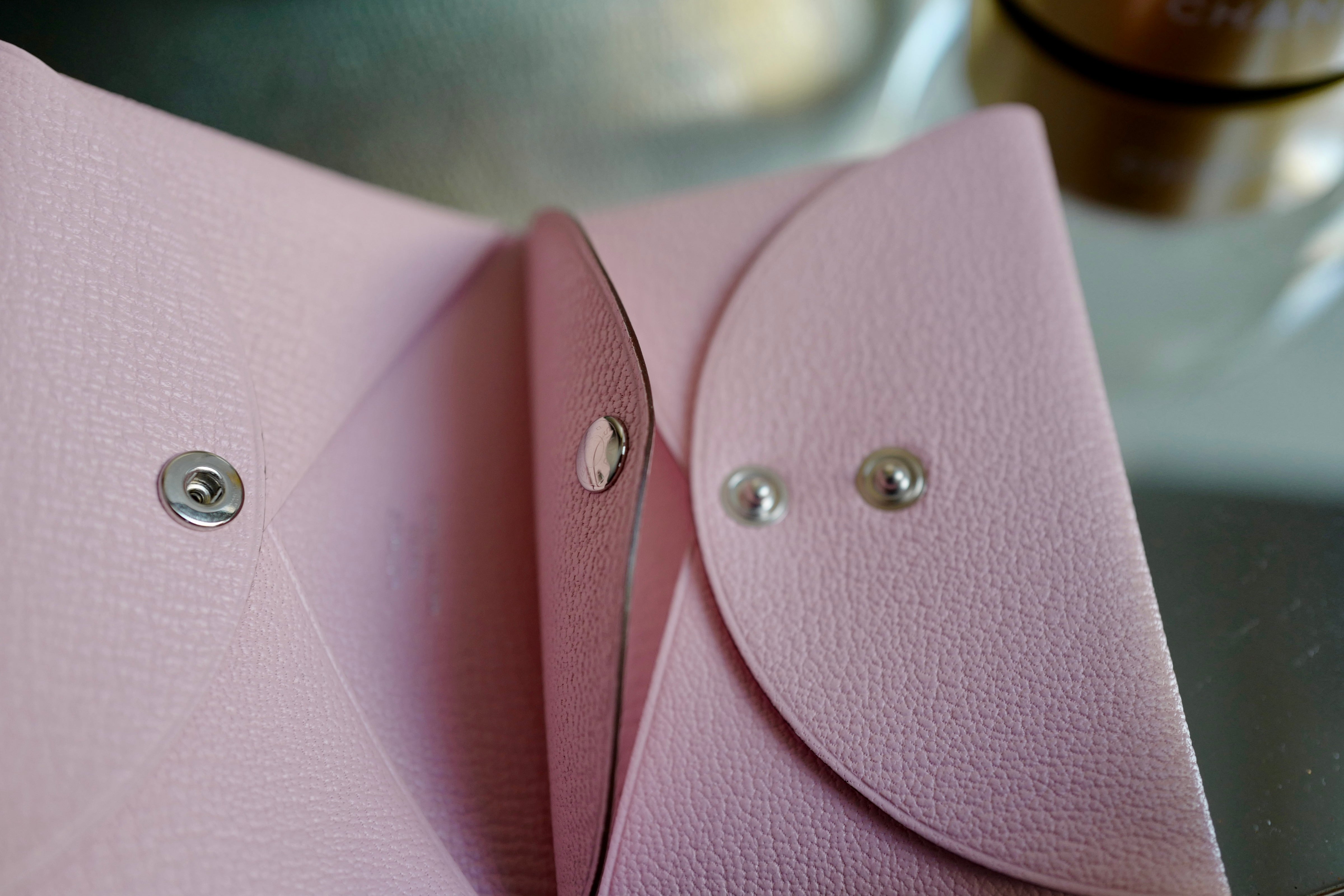 BNIB Calvi Duo Compact Card Holder Chèvre Mysore Rose Sakura