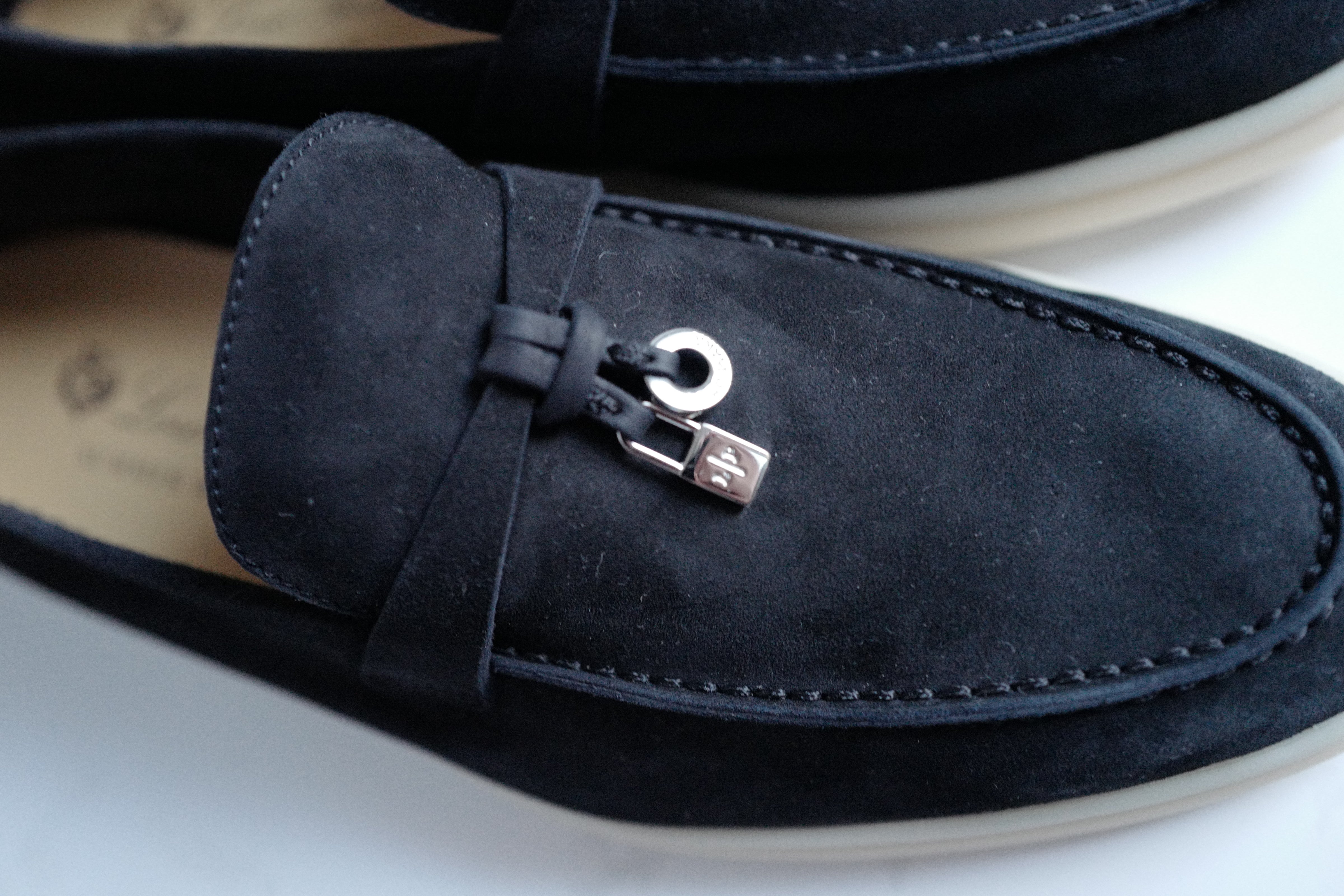 BNIB Loro Piana Summer Walks Caviar Size 37.5