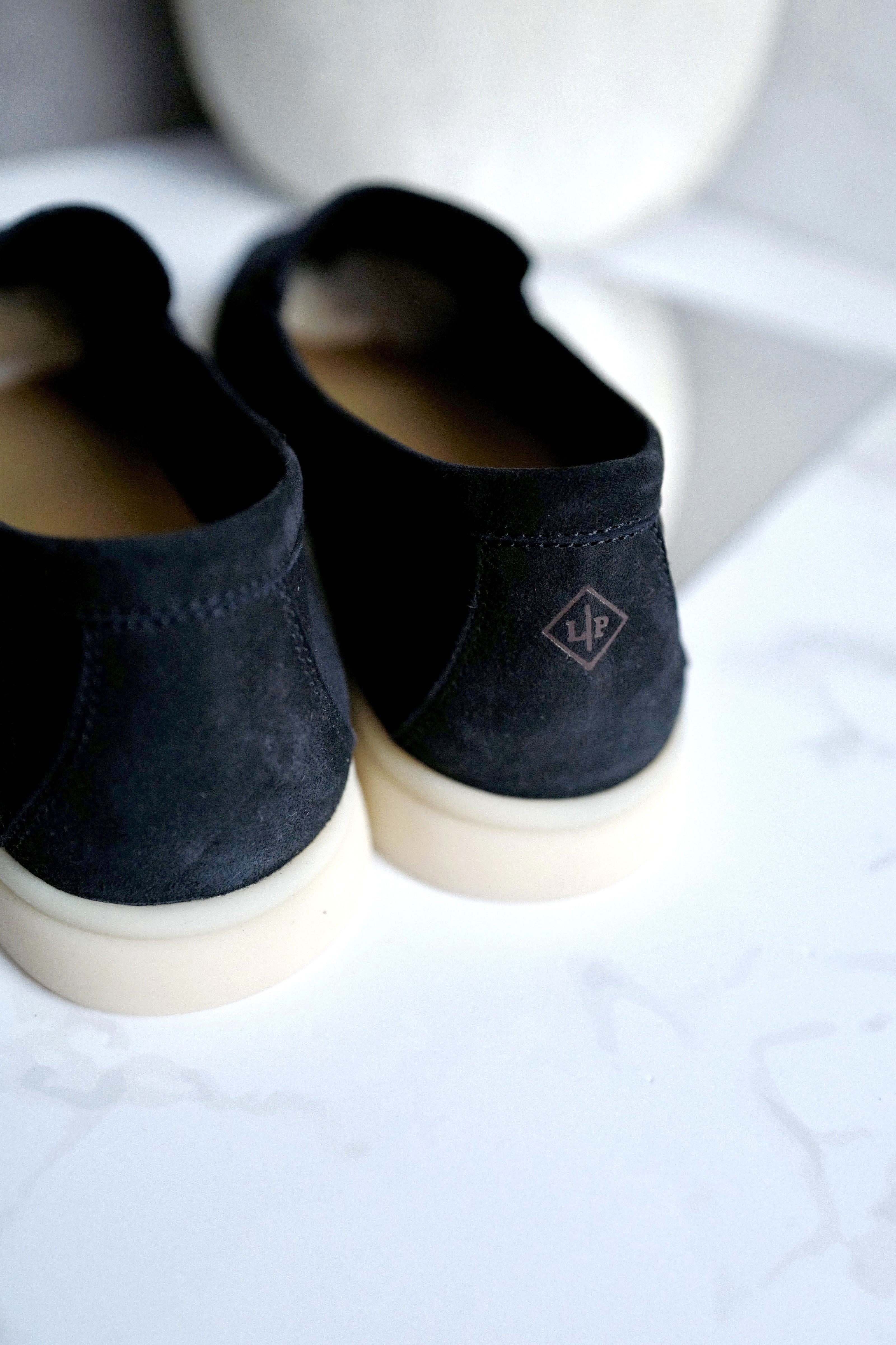 BNIB Loro Piana Summer Walks Caviar Size 37.5