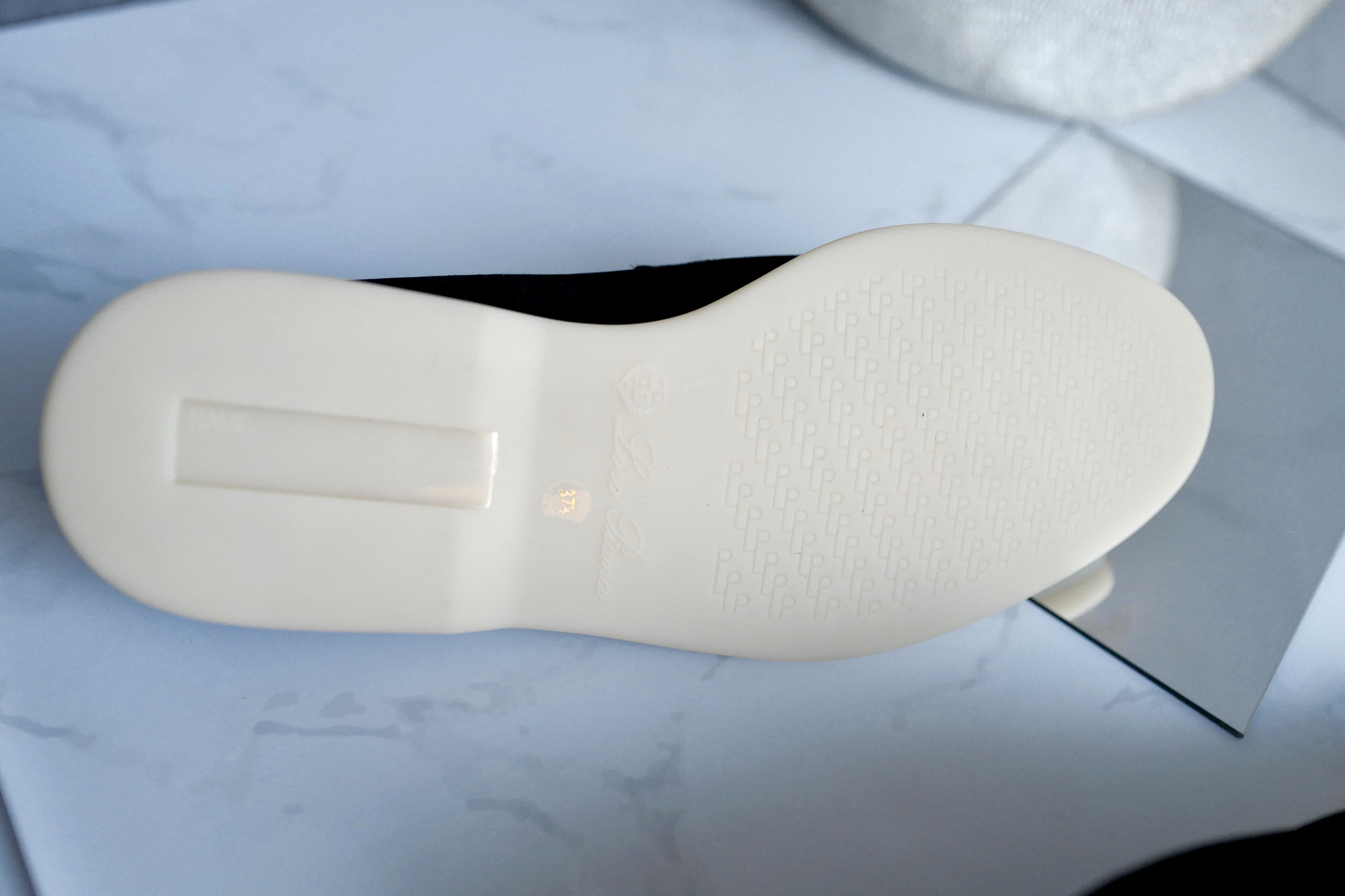 BNIB Loro Piana Summer Walks Caviar Size 37.5