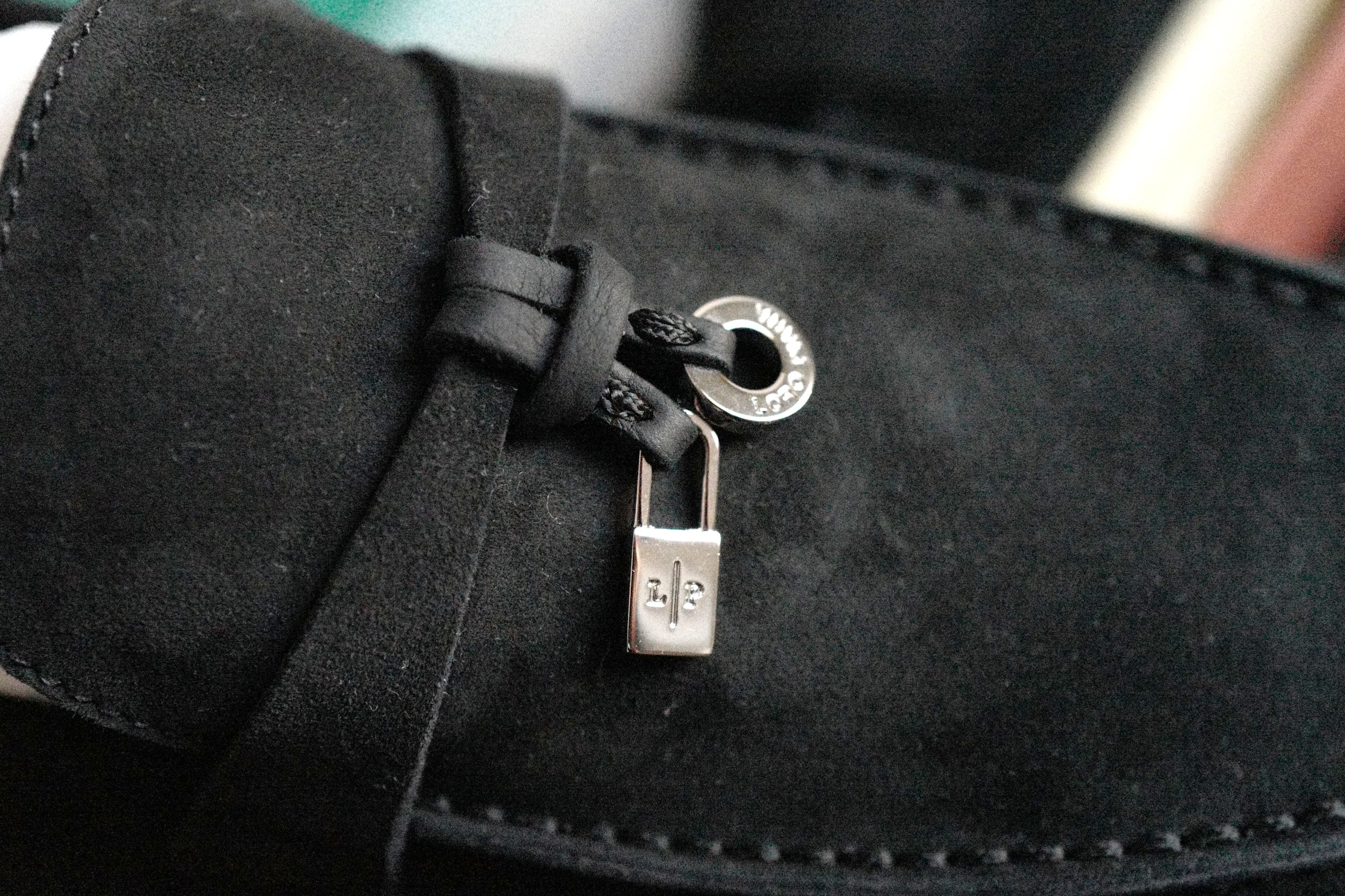 BNIB Loro Piana Summer Walks Caviar Size 37.5