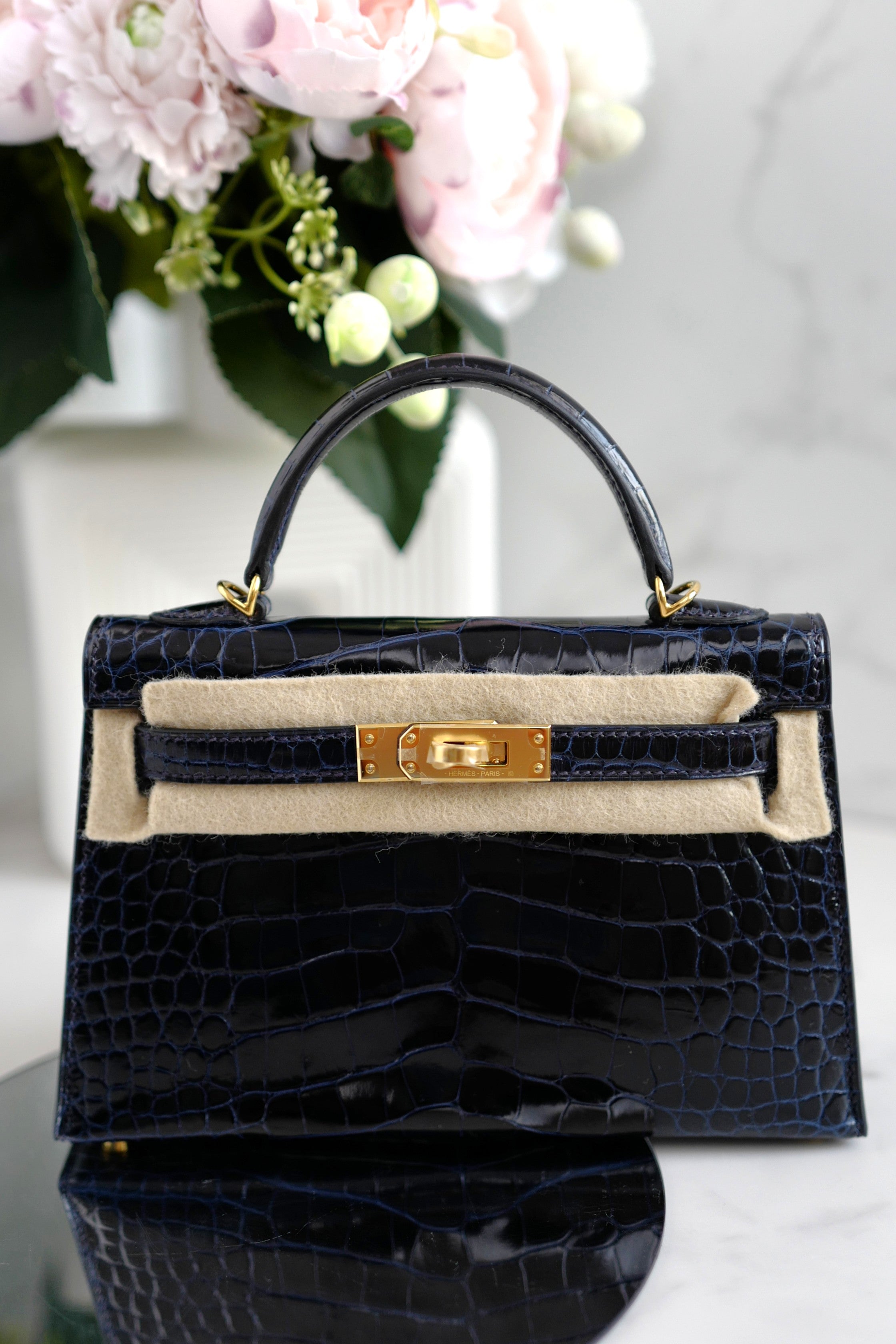 BNIB Hermes Mini Kelly Marine Shiny Alligator Gold Hardware