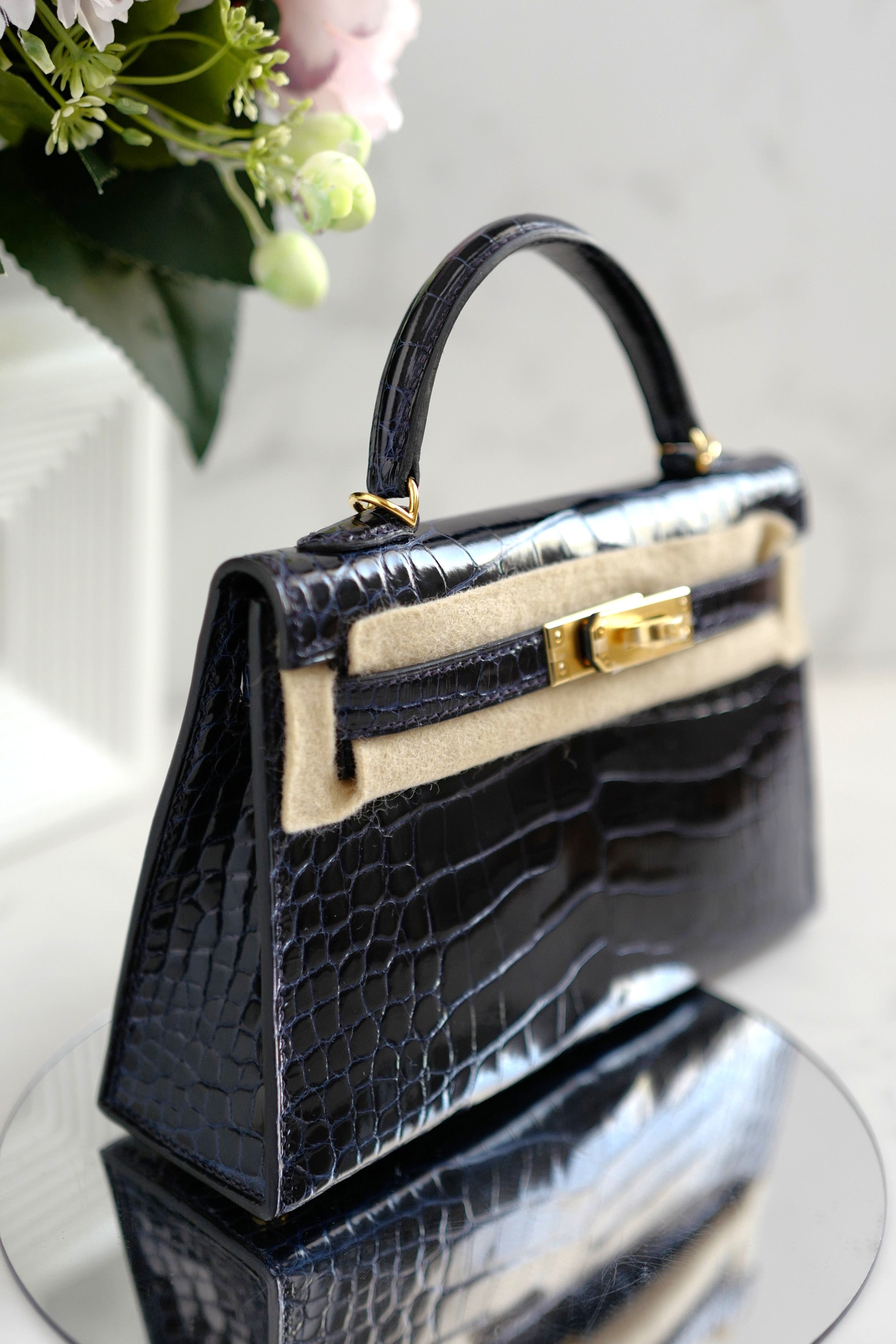BNIB Hermes Mini Kelly Marine Shiny Alligator Gold Hardware