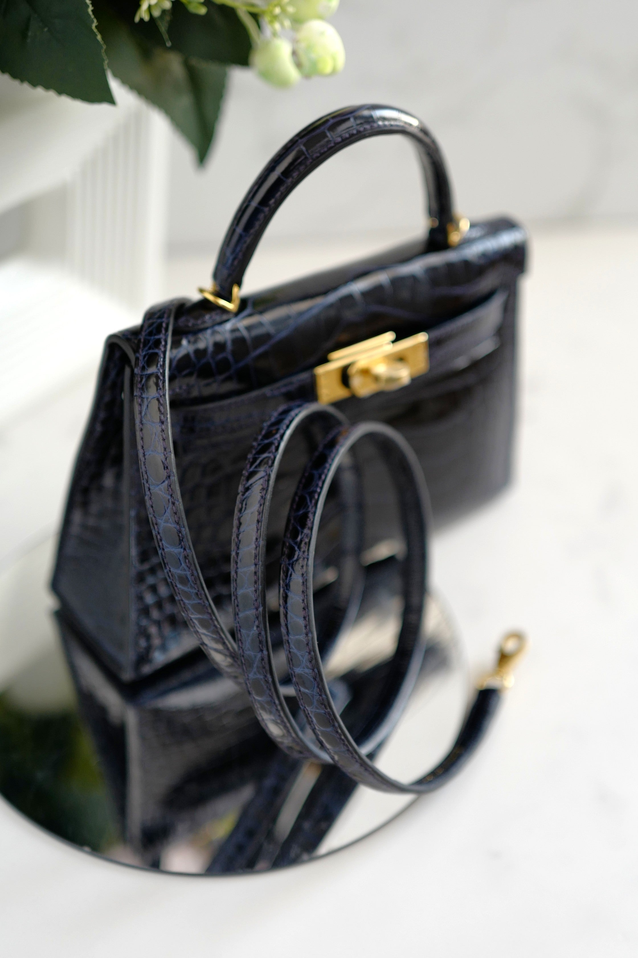 BNIB Hermes Mini Kelly Marine Shiny Alligator Gold Hardware