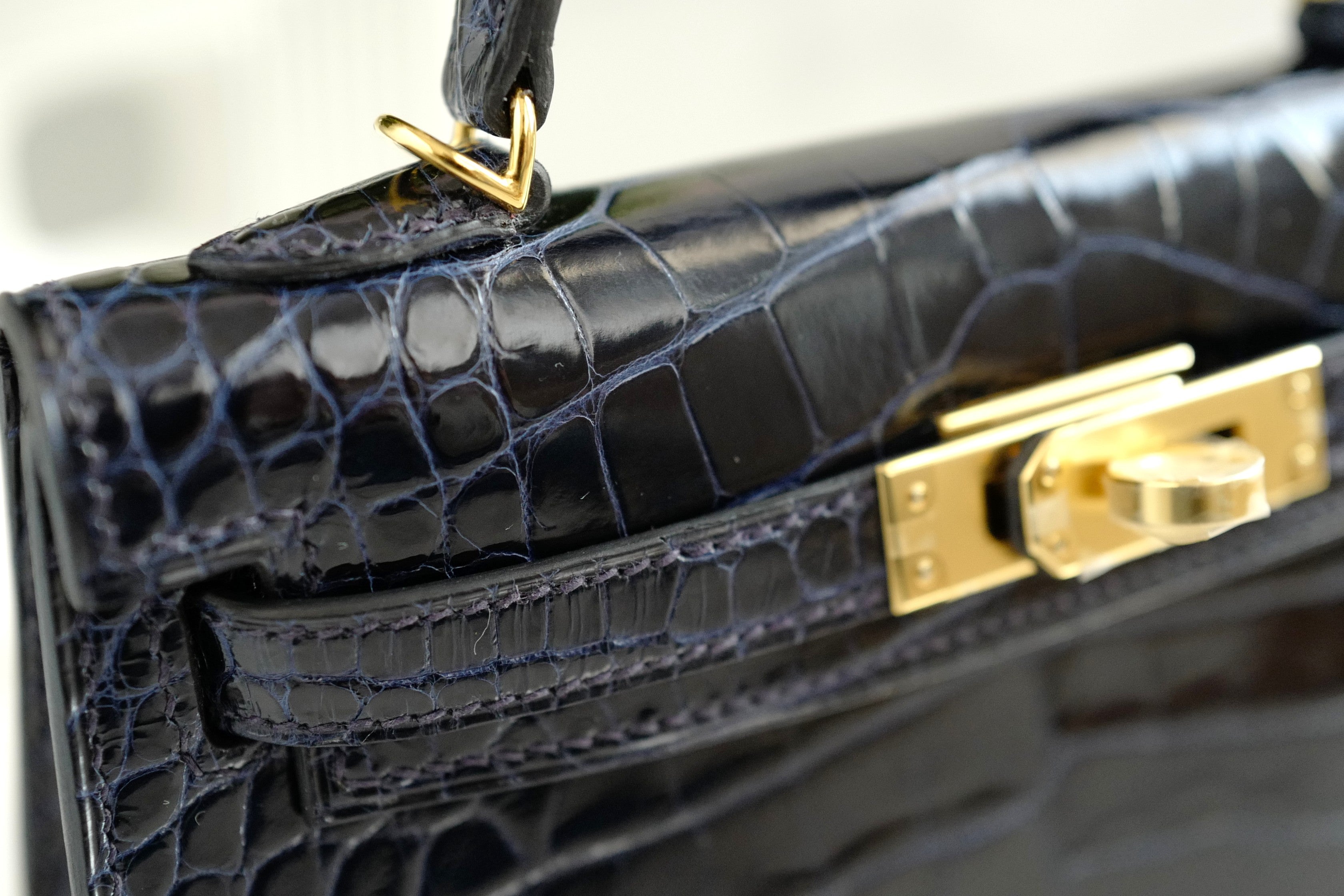 BNIB Hermes Mini Kelly Marine Shiny Alligator Gold Hardware