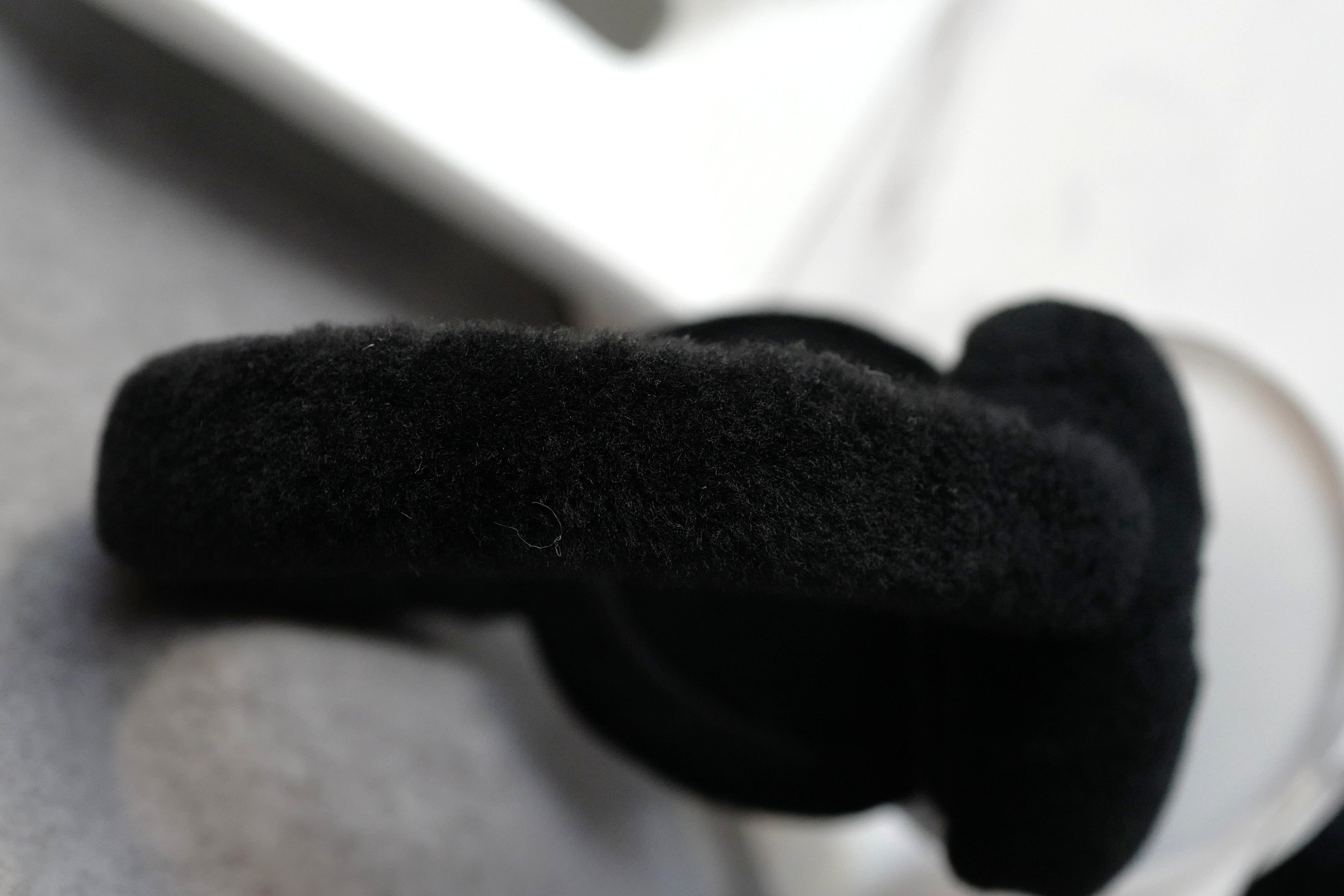 NEW Chanel Coco Neige 23N 2024/2025 Black CC Logo Shearling Lambskin Earmuffs