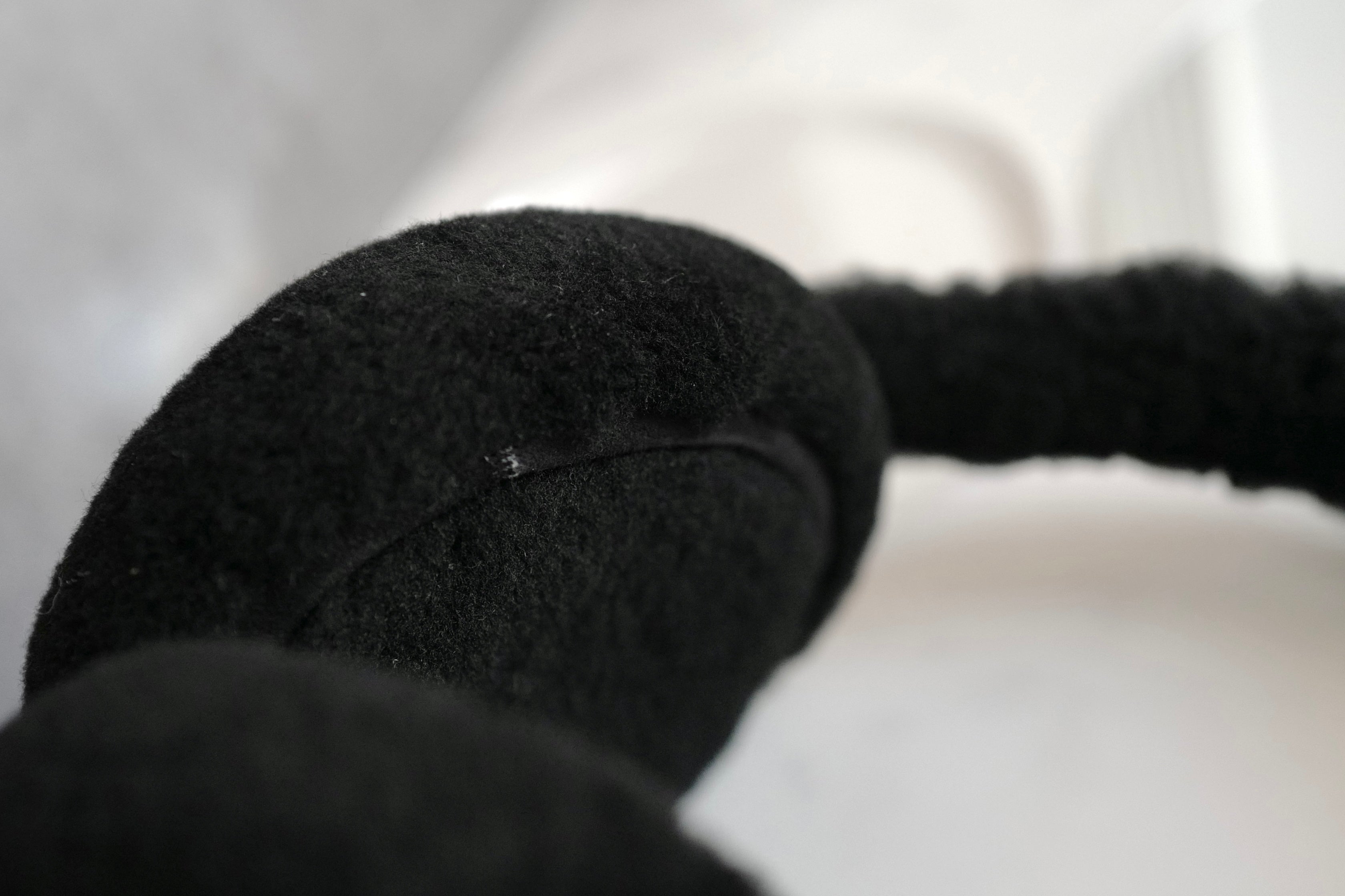 NEW Chanel Coco Neige 23N 2024/2025 Black CC Logo Shearling Lambskin Earmuffs