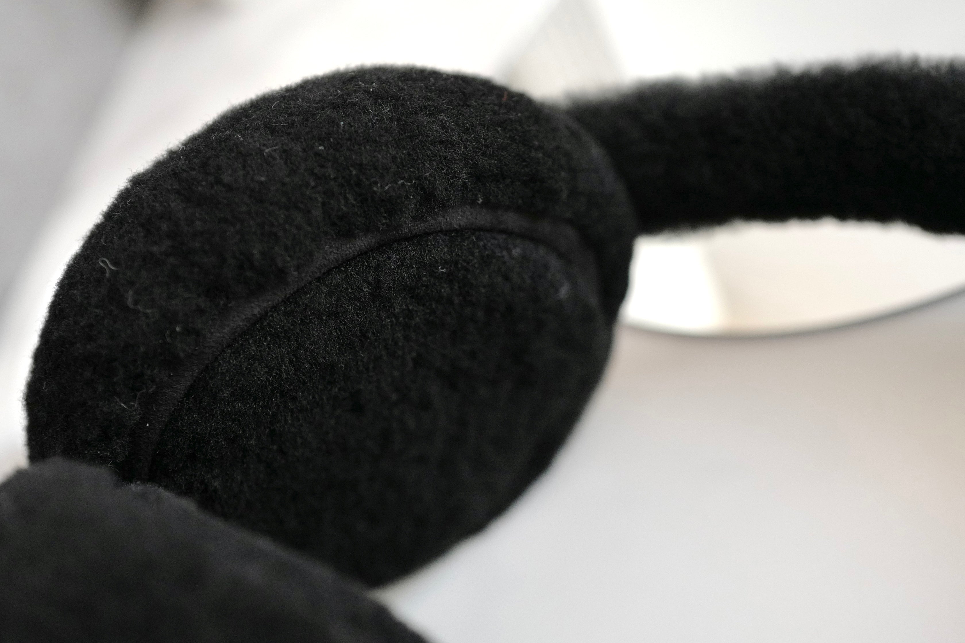 NEW Chanel Coco Neige 23N 2024/2025 Black CC Logo Shearling Lambskin Earmuffs