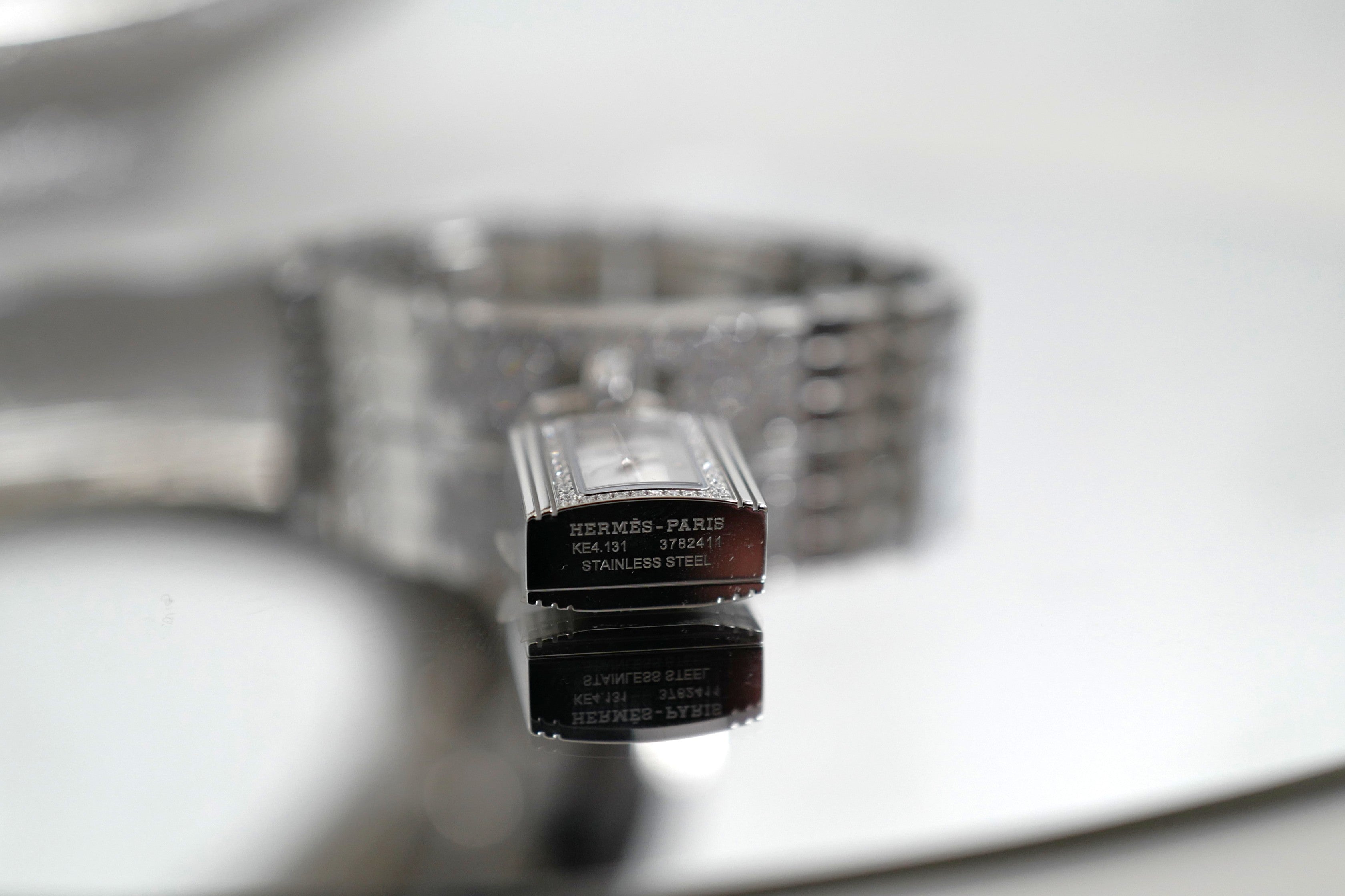 BNIB Hermes Kelly watch, Mini model, 16 mm, Diamond-Set Steel Plate Bracelet