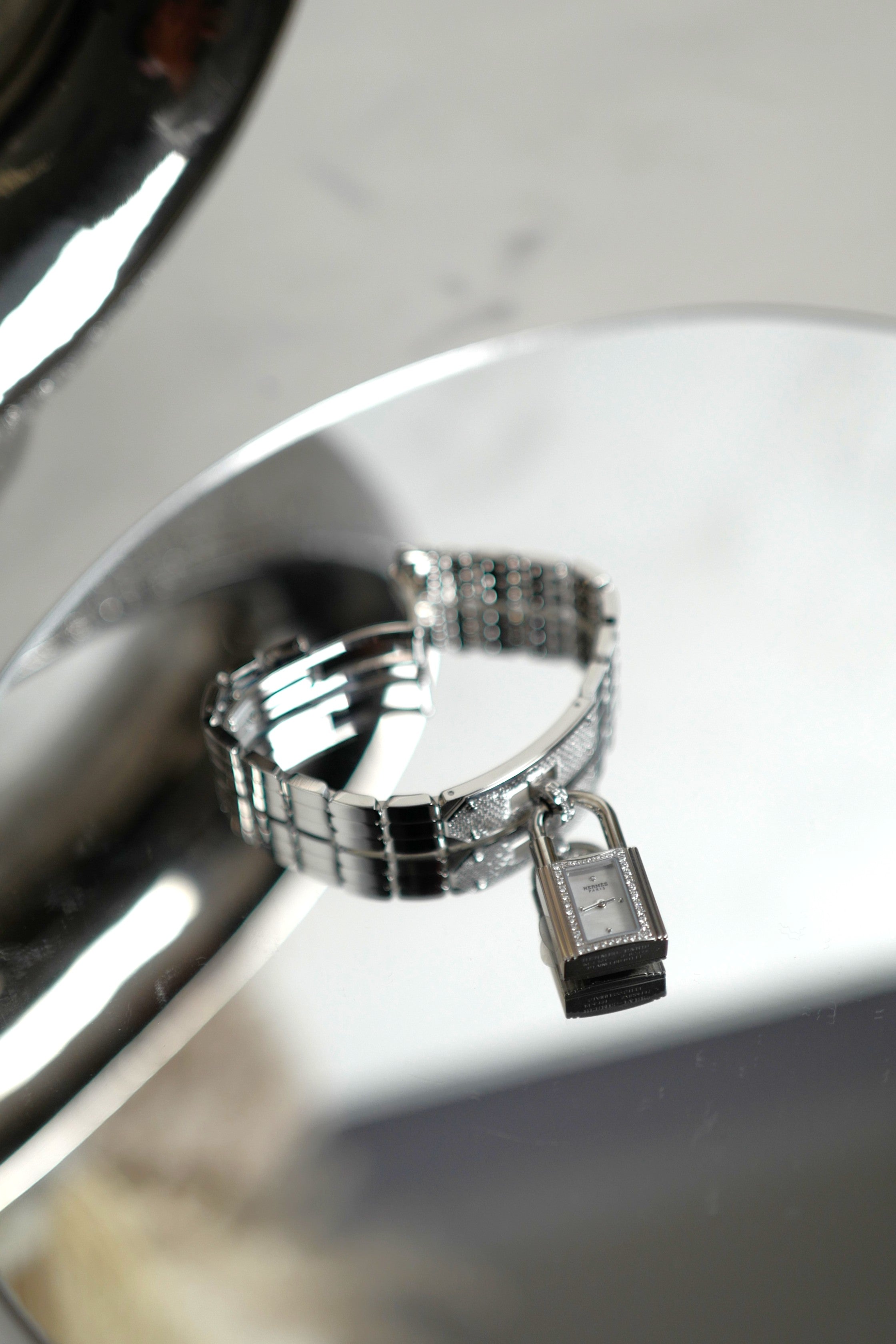 BNIB Hermes Kelly watch, Mini model, 16 mm, Diamond-Set Steel Plate Bracelet