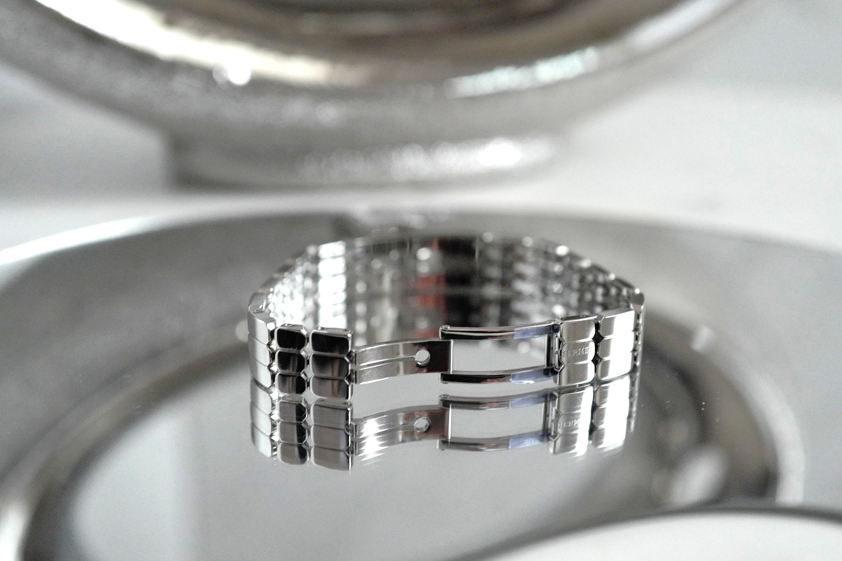 BNIB Hermes Kelly watch, Mini model, 16 mm, Diamond-Set Steel Plate Bracelet